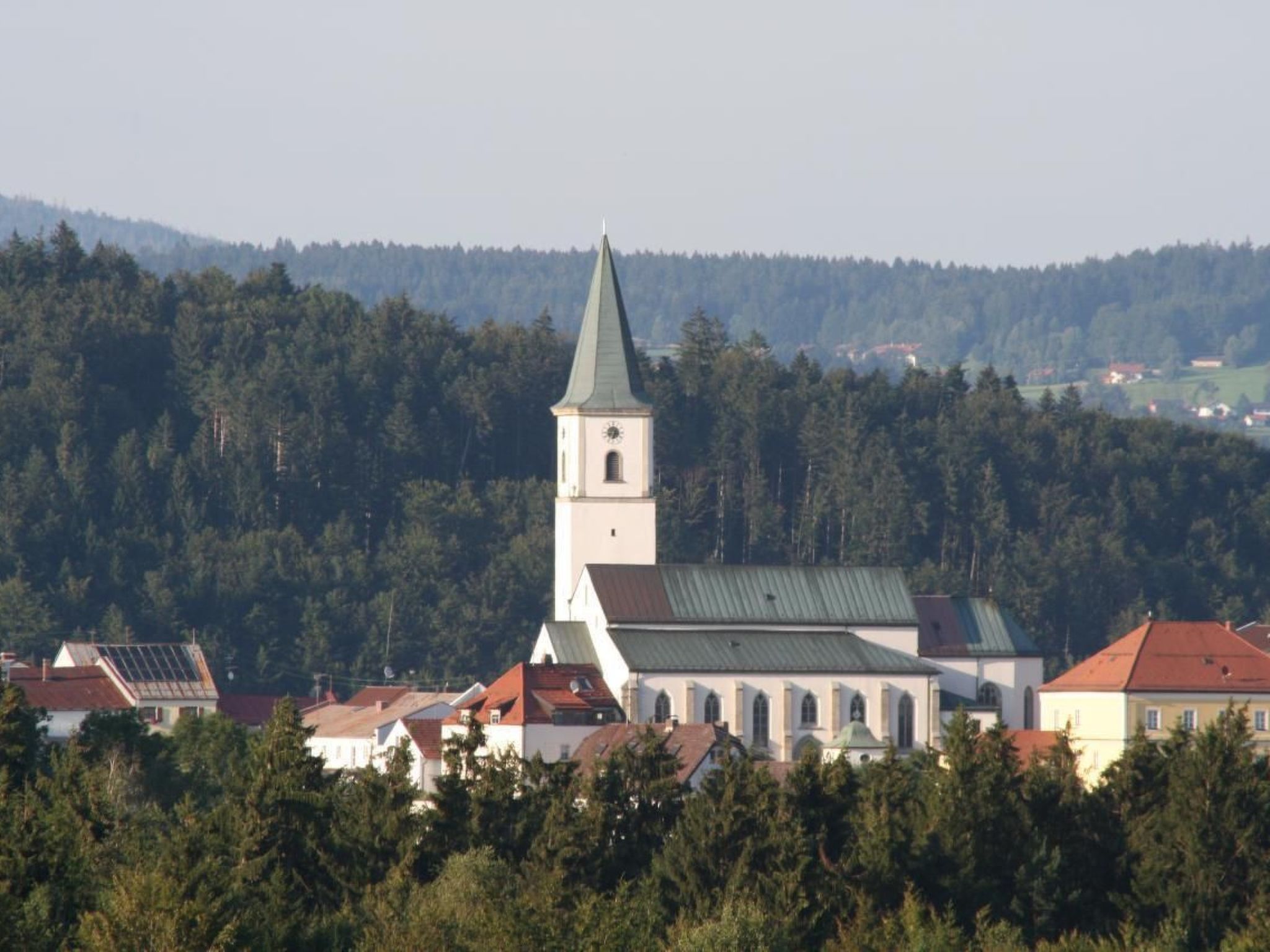 Große Wohnung mit Badewanne-Inside