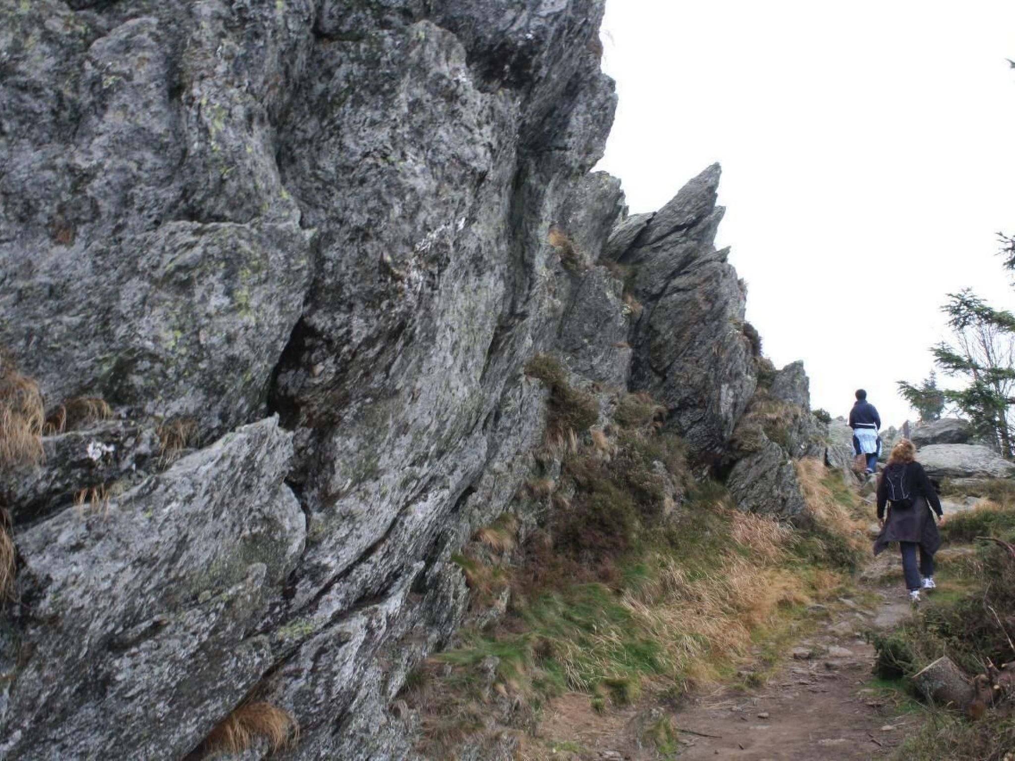 Große Wohnung mit Badewanne-Inside