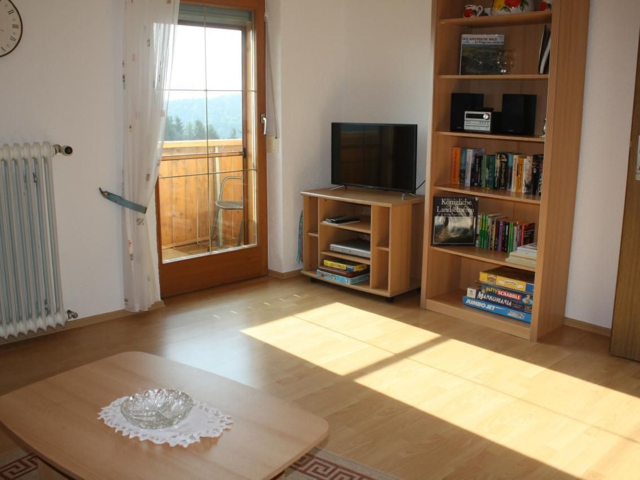 Große Wohnung mit Badewanne-Inside