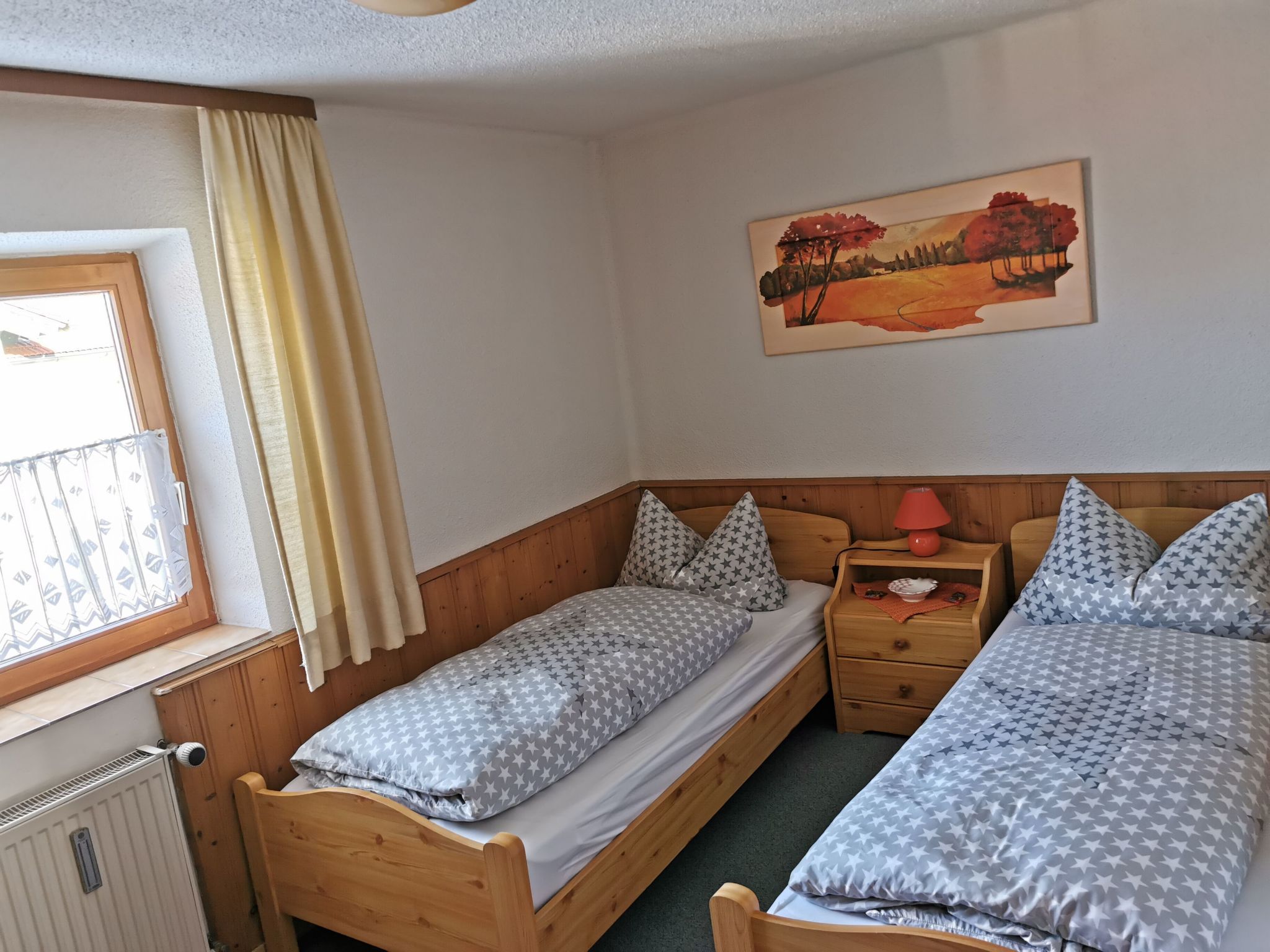 Mit komplett eingerichteter Küchenzeile im Wohnraum-Image-tags.info