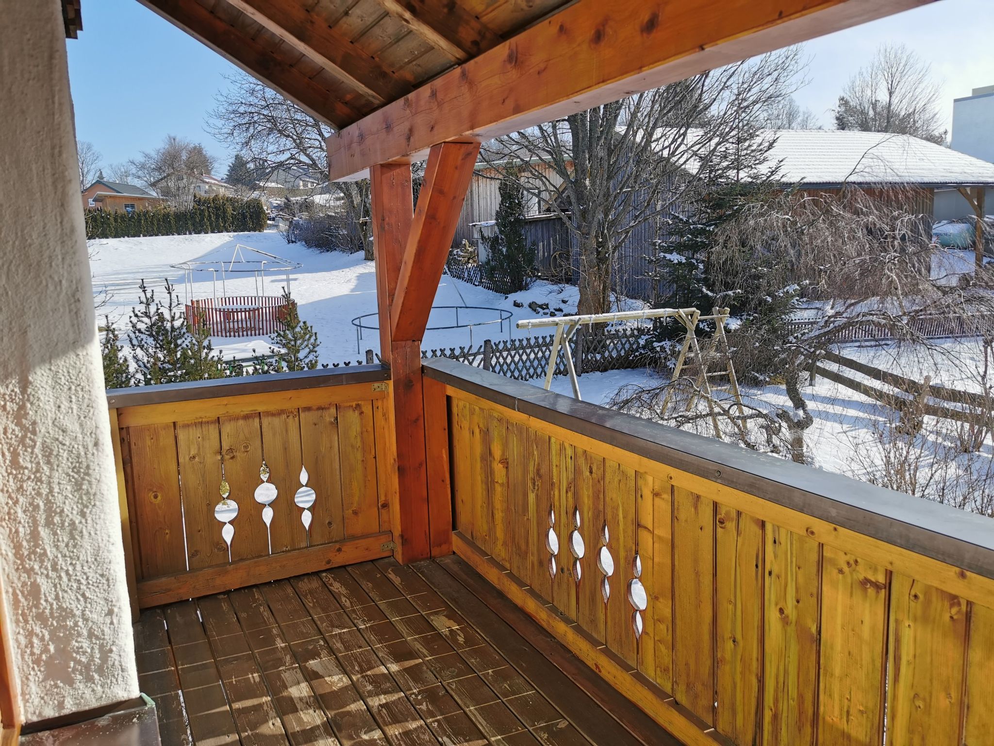 Mit komplett eingerichteter Küchenzeile im Wohnraum-Image-tags.info