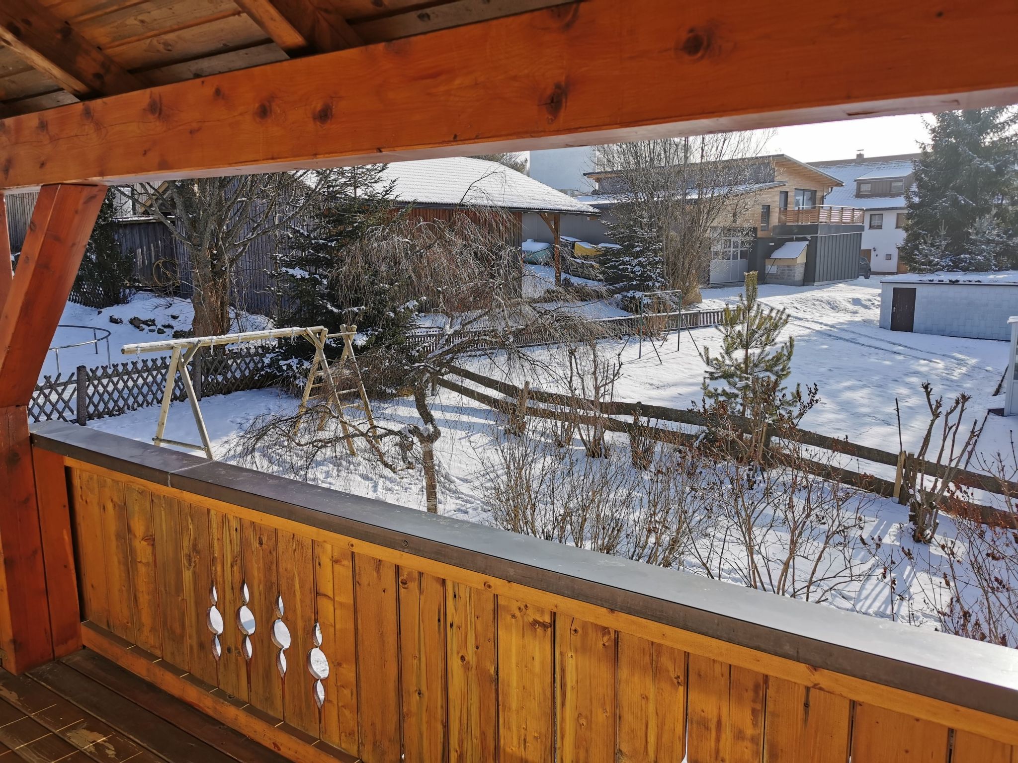 Mit komplett eingerichteter Küchenzeile im Wohnraum-Image-tags.info