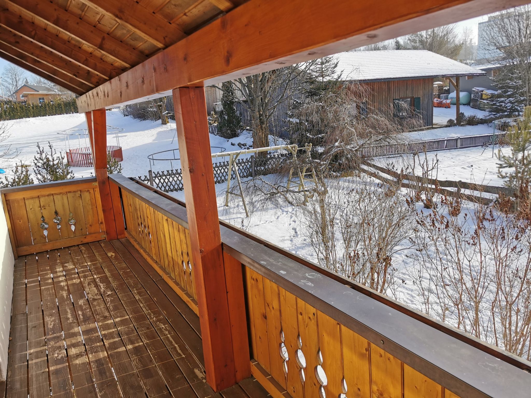 Mit komplett eingerichteter Küchenzeile im Wohnraum-Image-tags.info