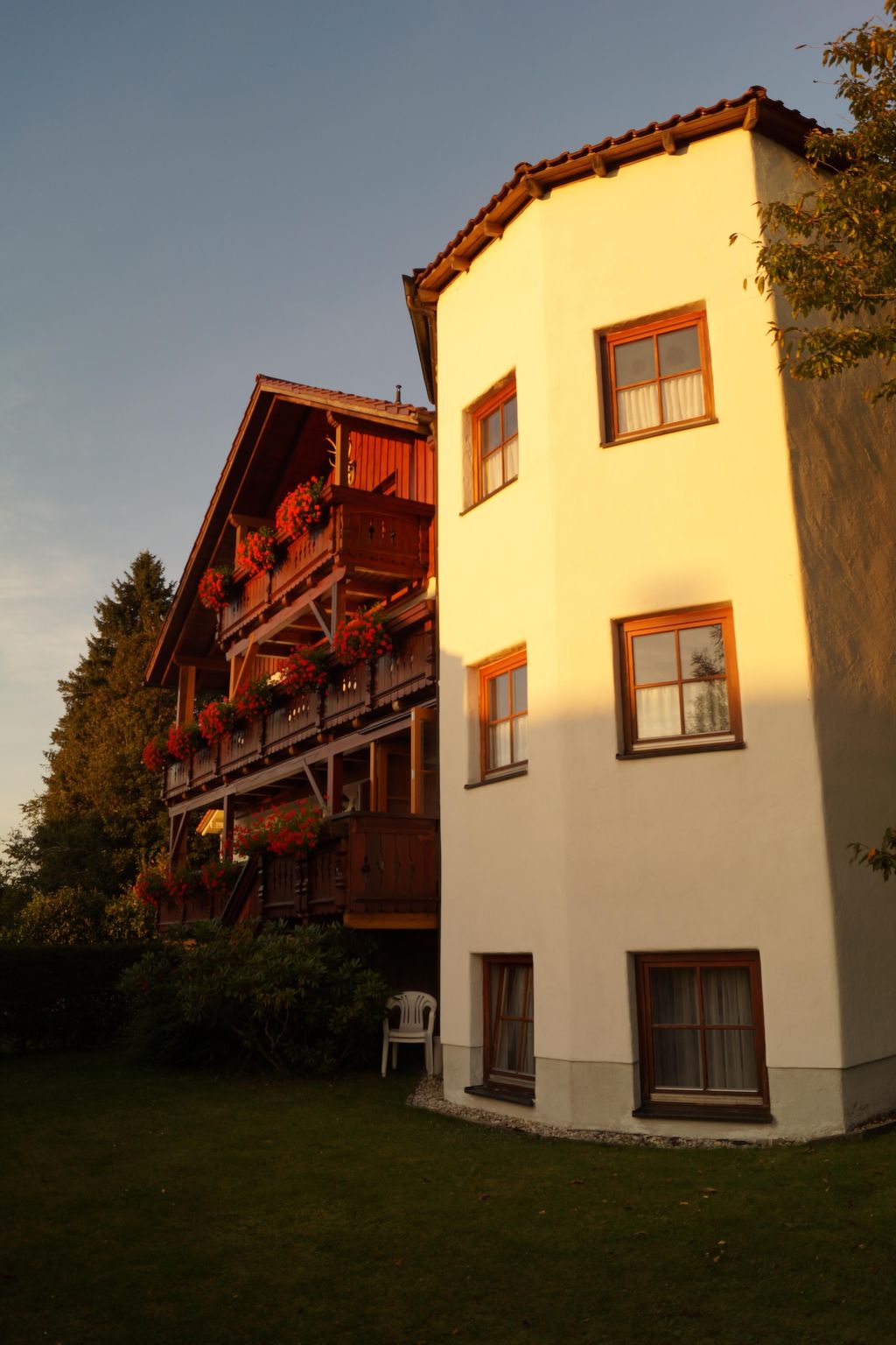 In Ludwigsreut mit Terrasse, Garten und Grill-Image-tags.info