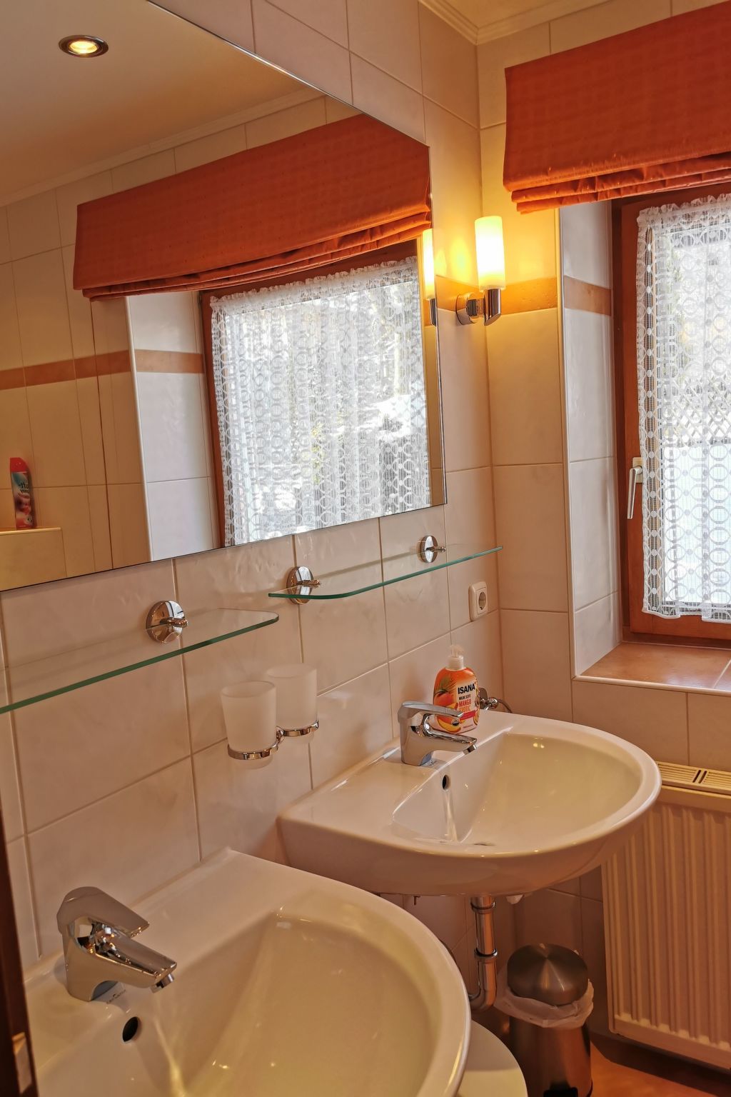 In Ludwigsreut mit Terrasse, Garten und Grill-Image-tags.info