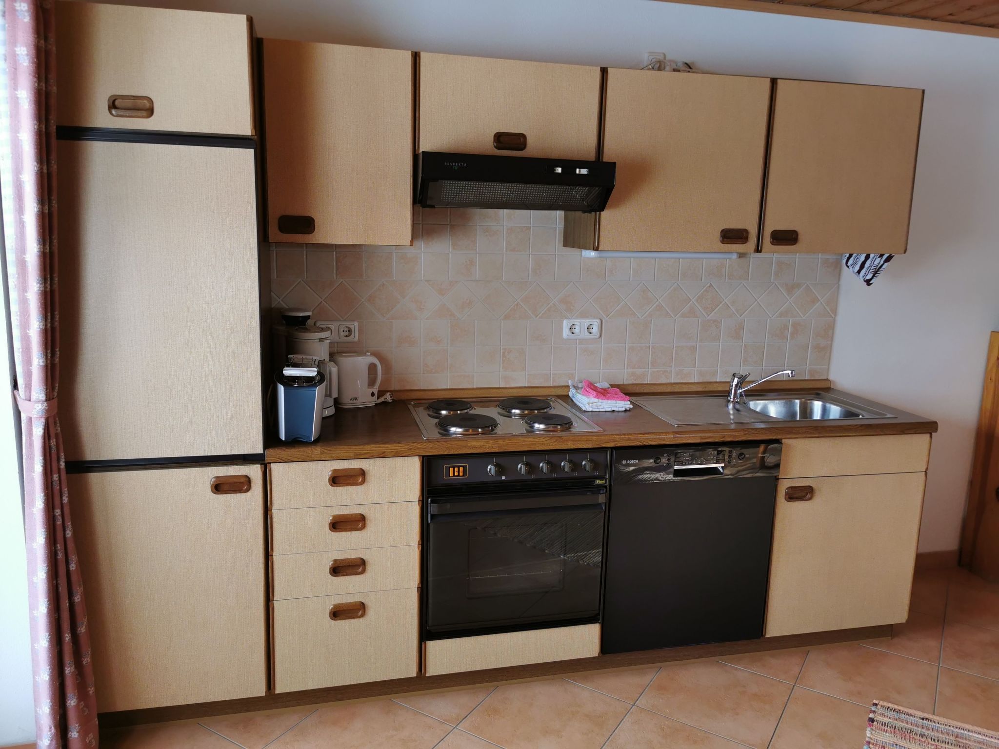 In Ludwigsreut mit Terrasse, Garten und Grill-Image-tags.info