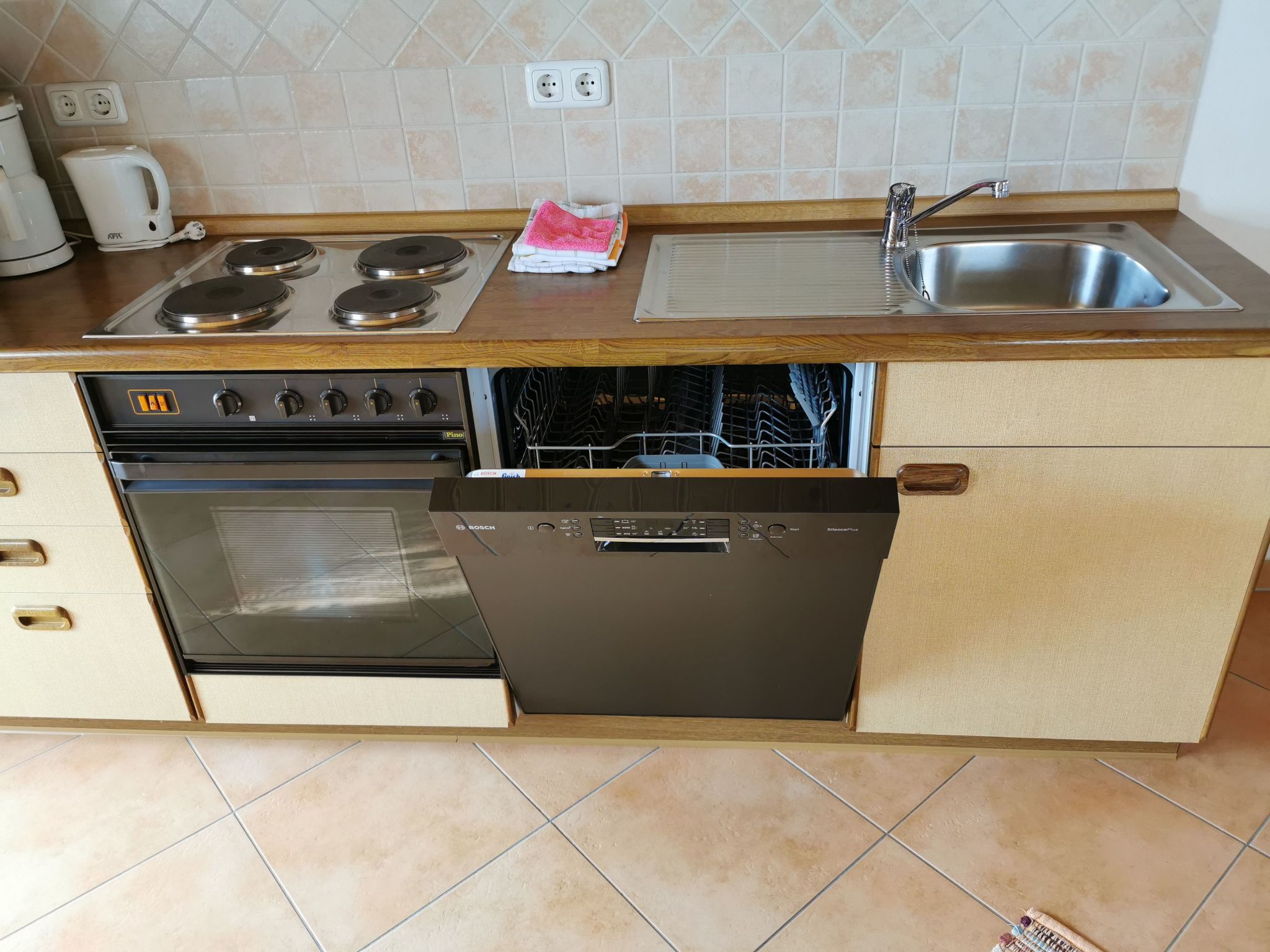 In Ludwigsreut mit Terrasse, Garten und Grill-Image-tags.info