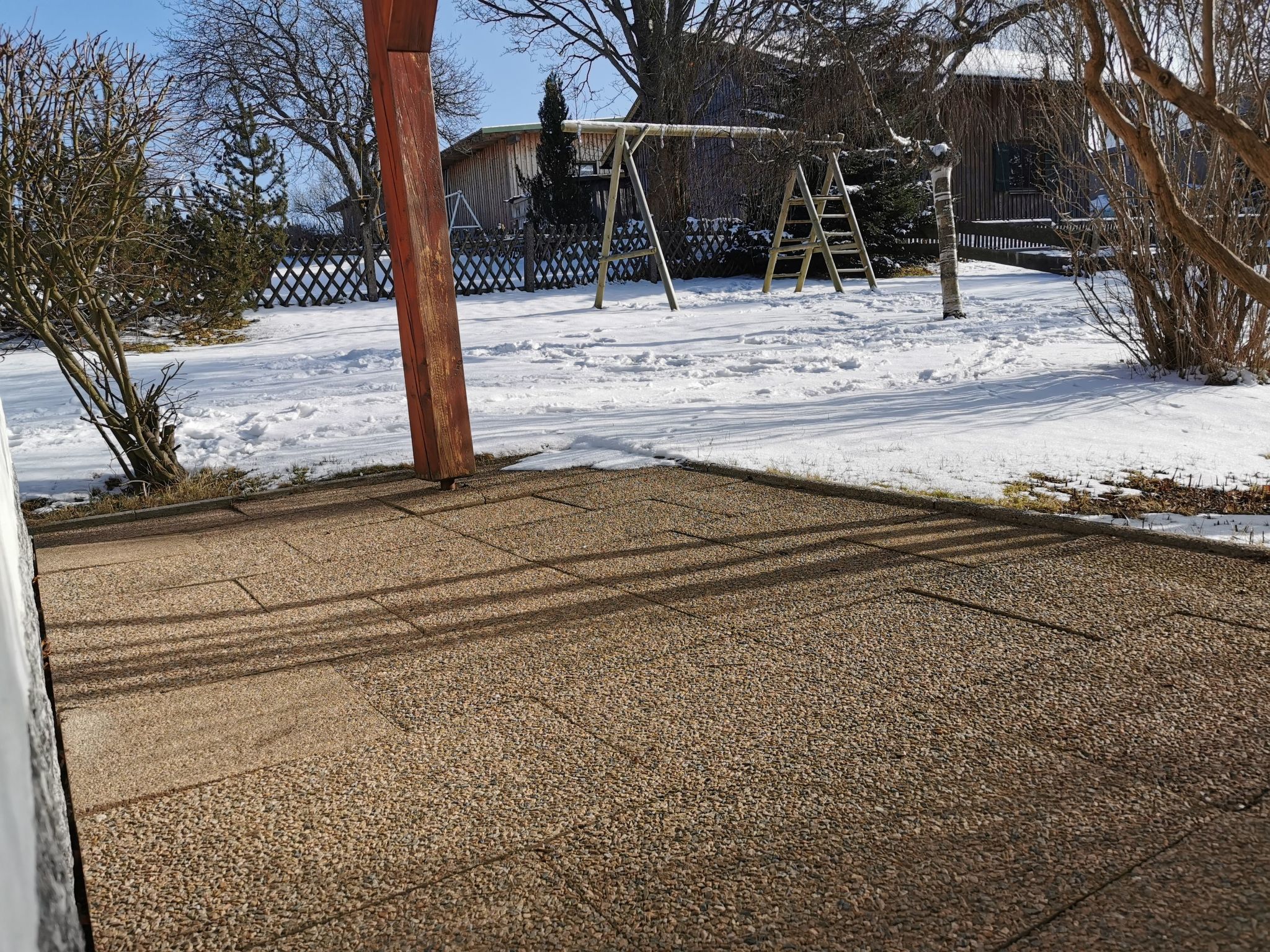 In Ludwigsreut mit Terrasse, Garten und Grill-Image-tags.info