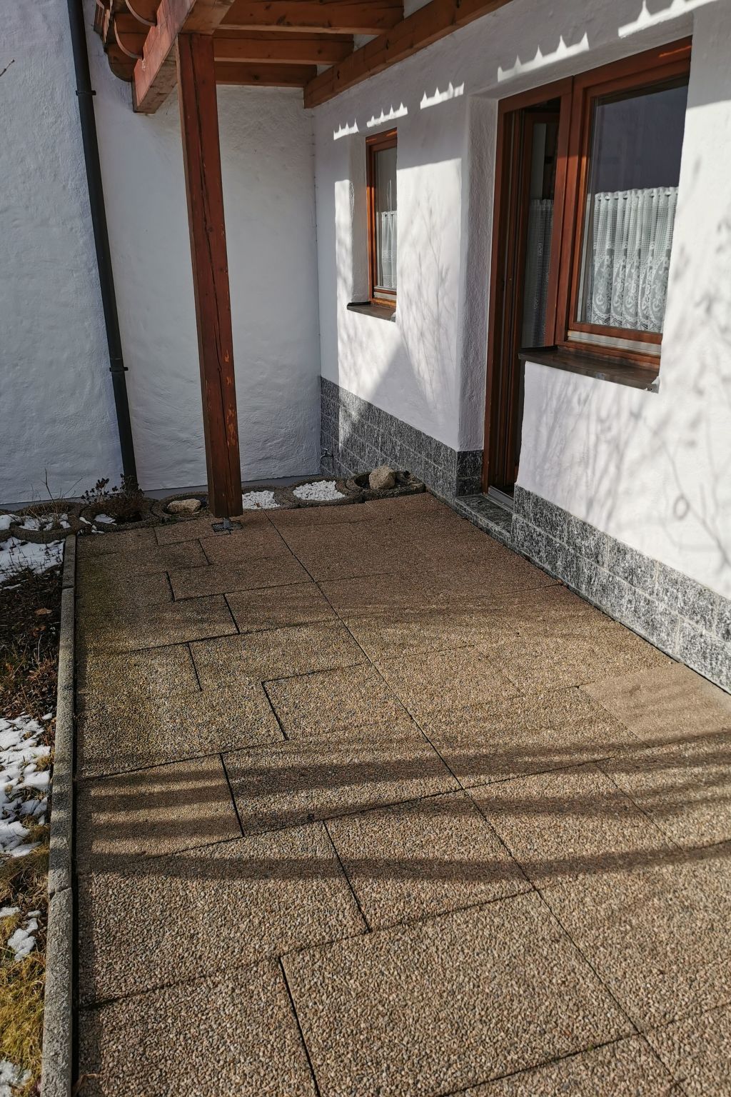 In Ludwigsreut mit Terrasse, Garten und Grill-Image-tags.info