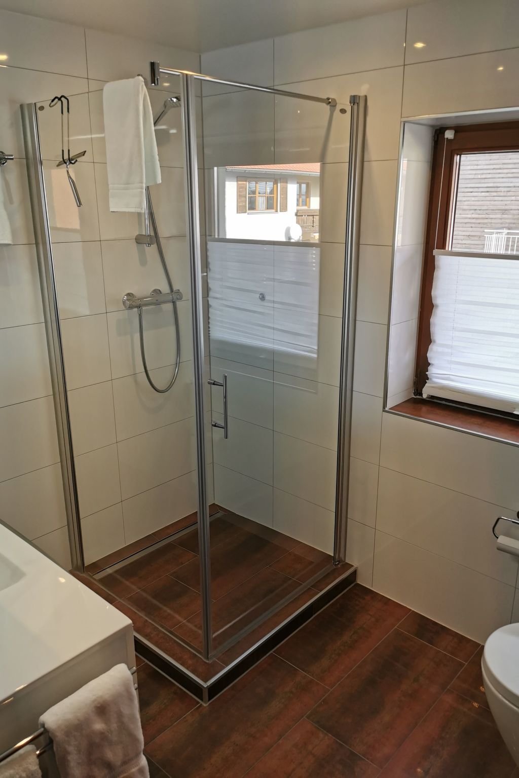 Wohnung mit einem schönen großen Balkon-Image-tags.info