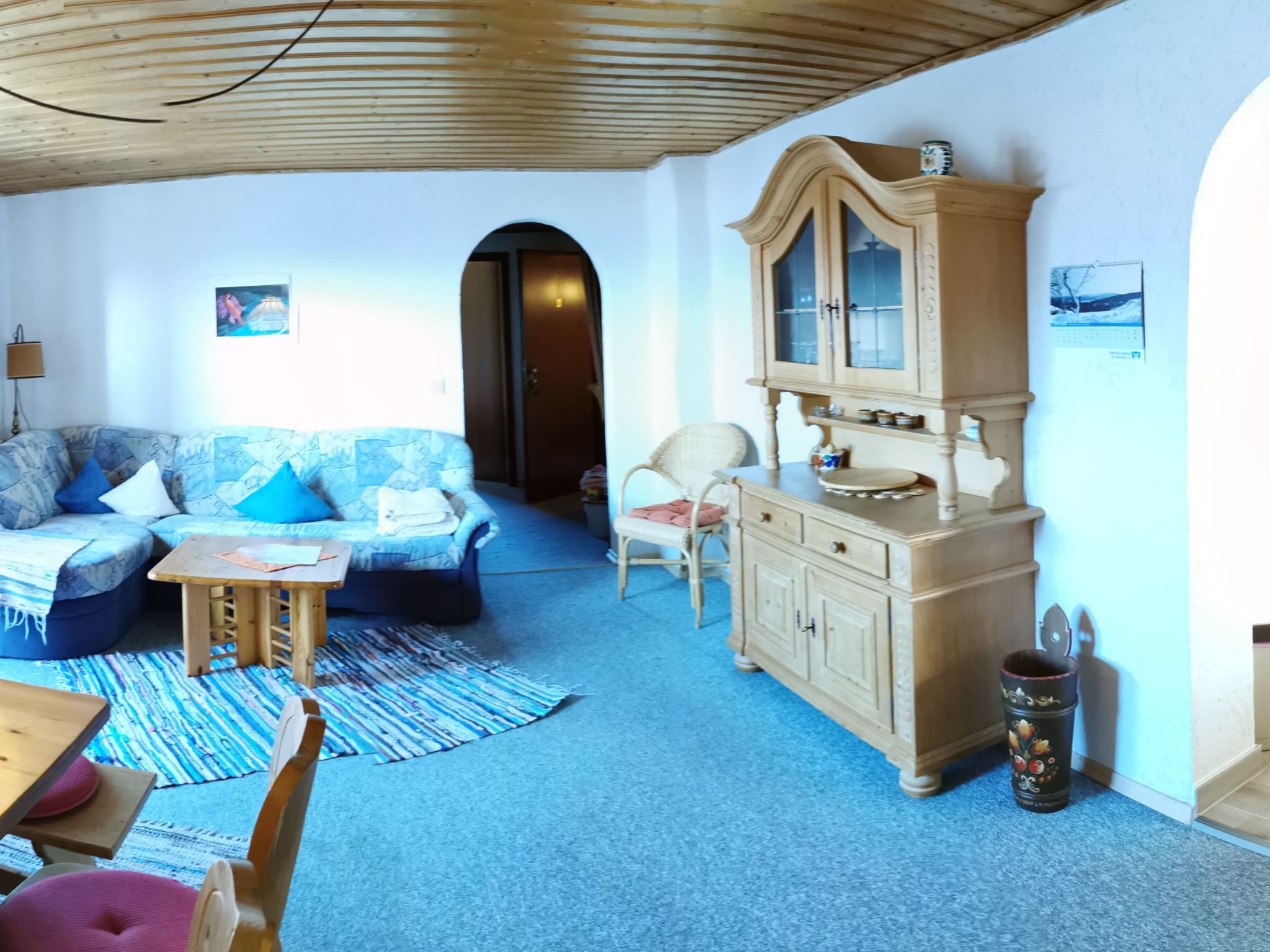 Mit komplett eingerichteter Küchenzeile im Wohnraum-Image-tags.info