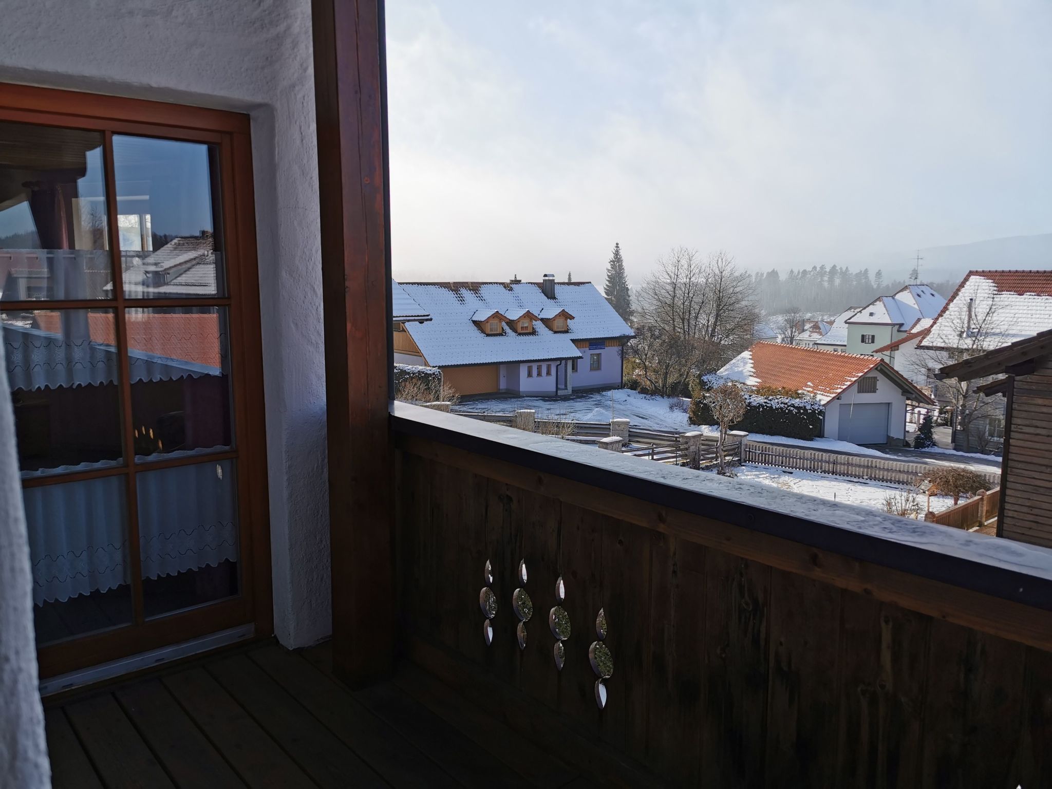 Mit komplett eingerichteter Küchenzeile im Wohnraum-Image-tags.info