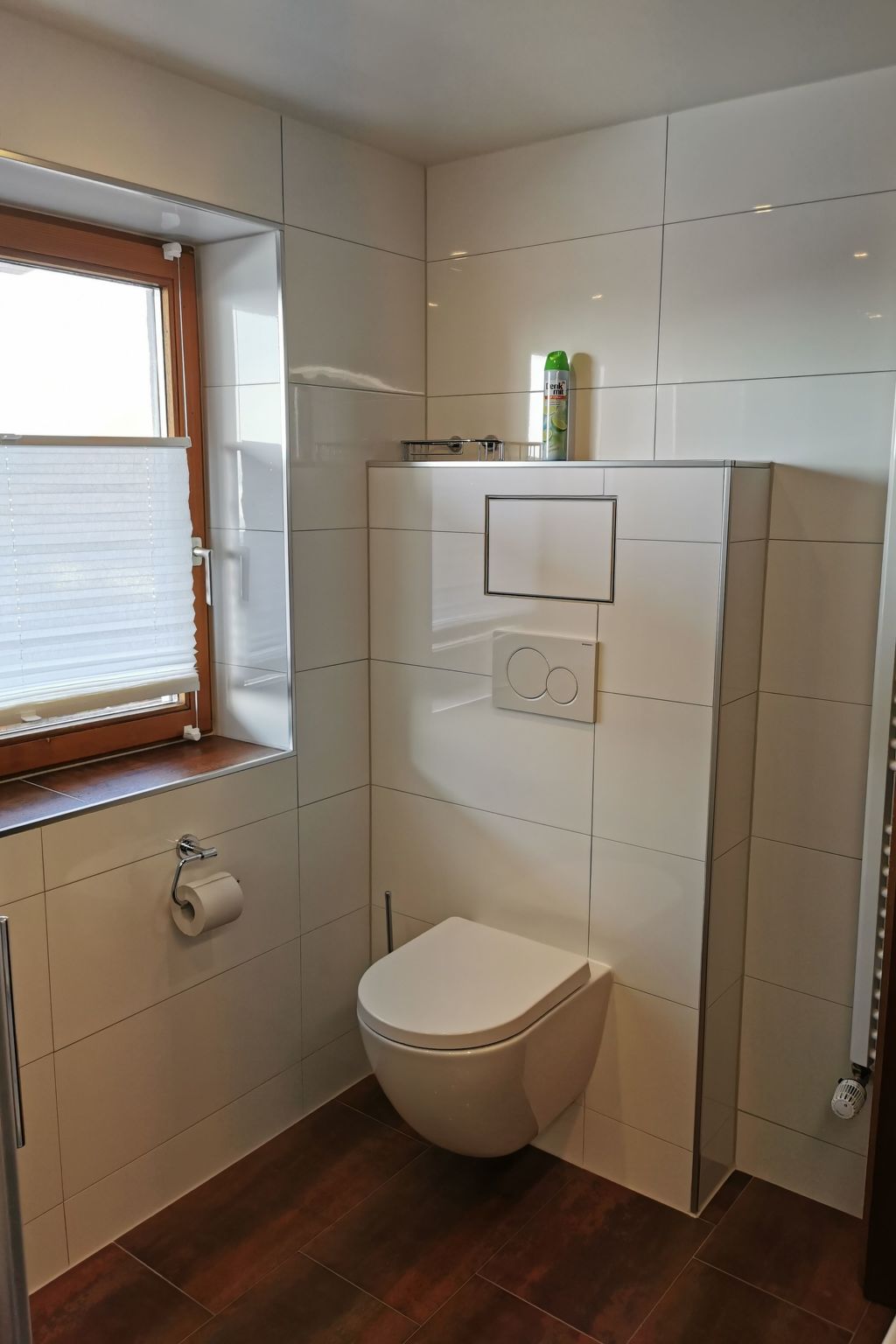 Mit komplett eingerichteter Küchenzeile im Wohnraum-Image-tags.info