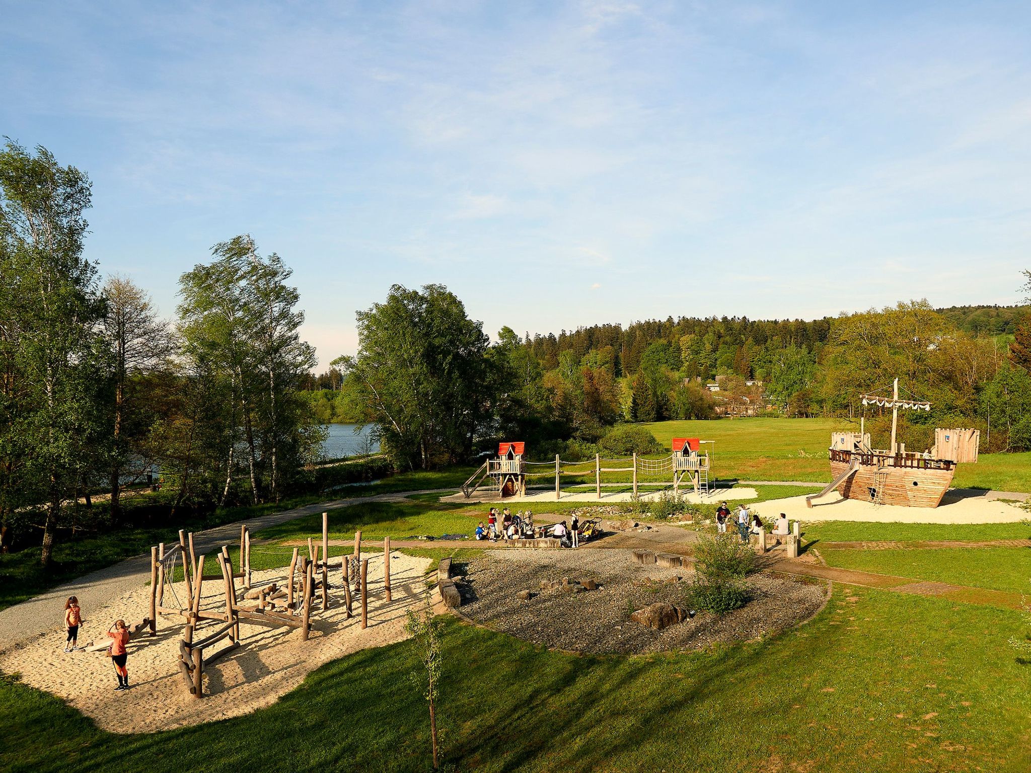 In Waldkirchen mit Garten und Seeblick-Binnen
