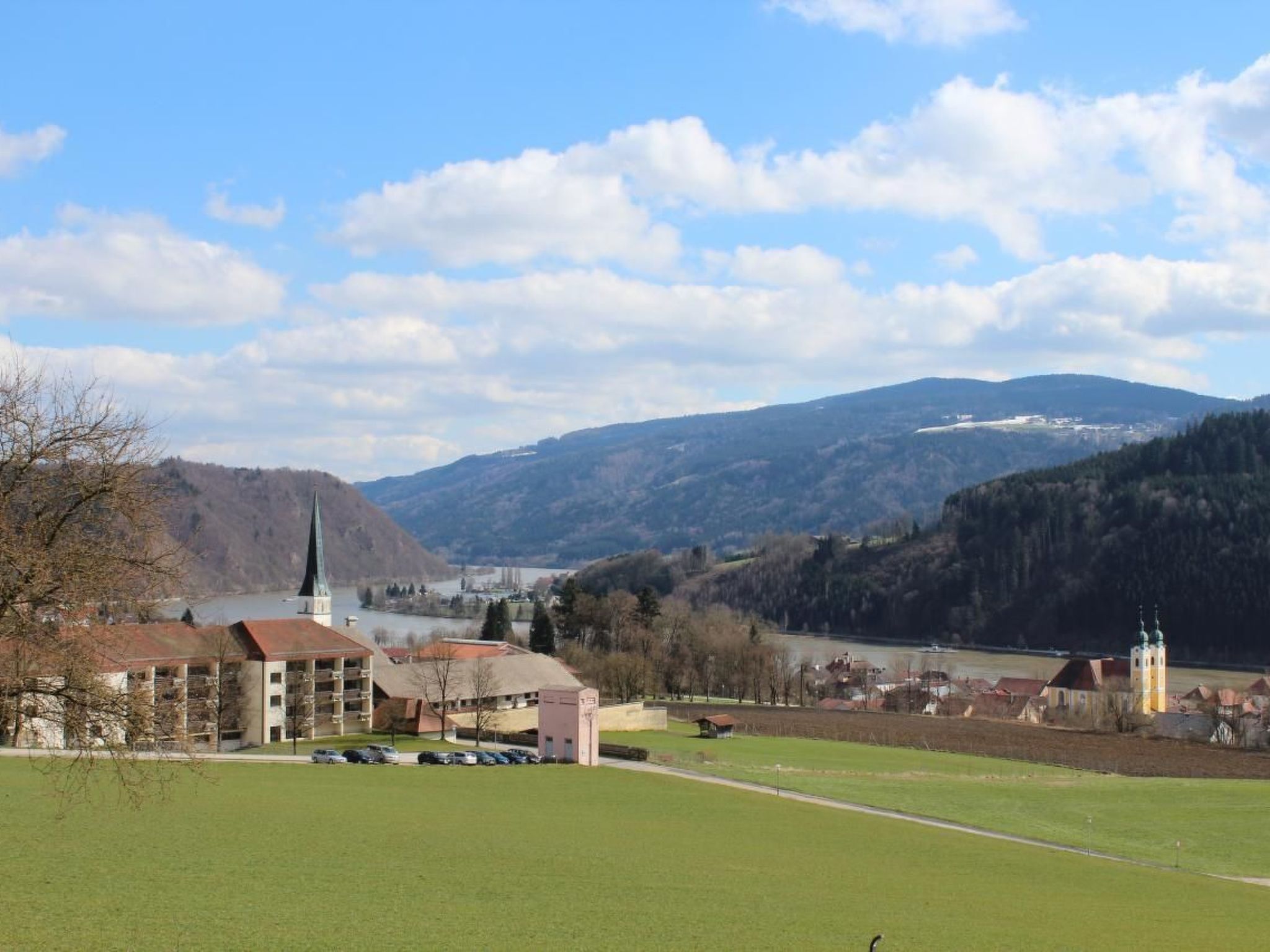 Gemütliche Ferienwohnung mit Blick auf die Donau-Binnen