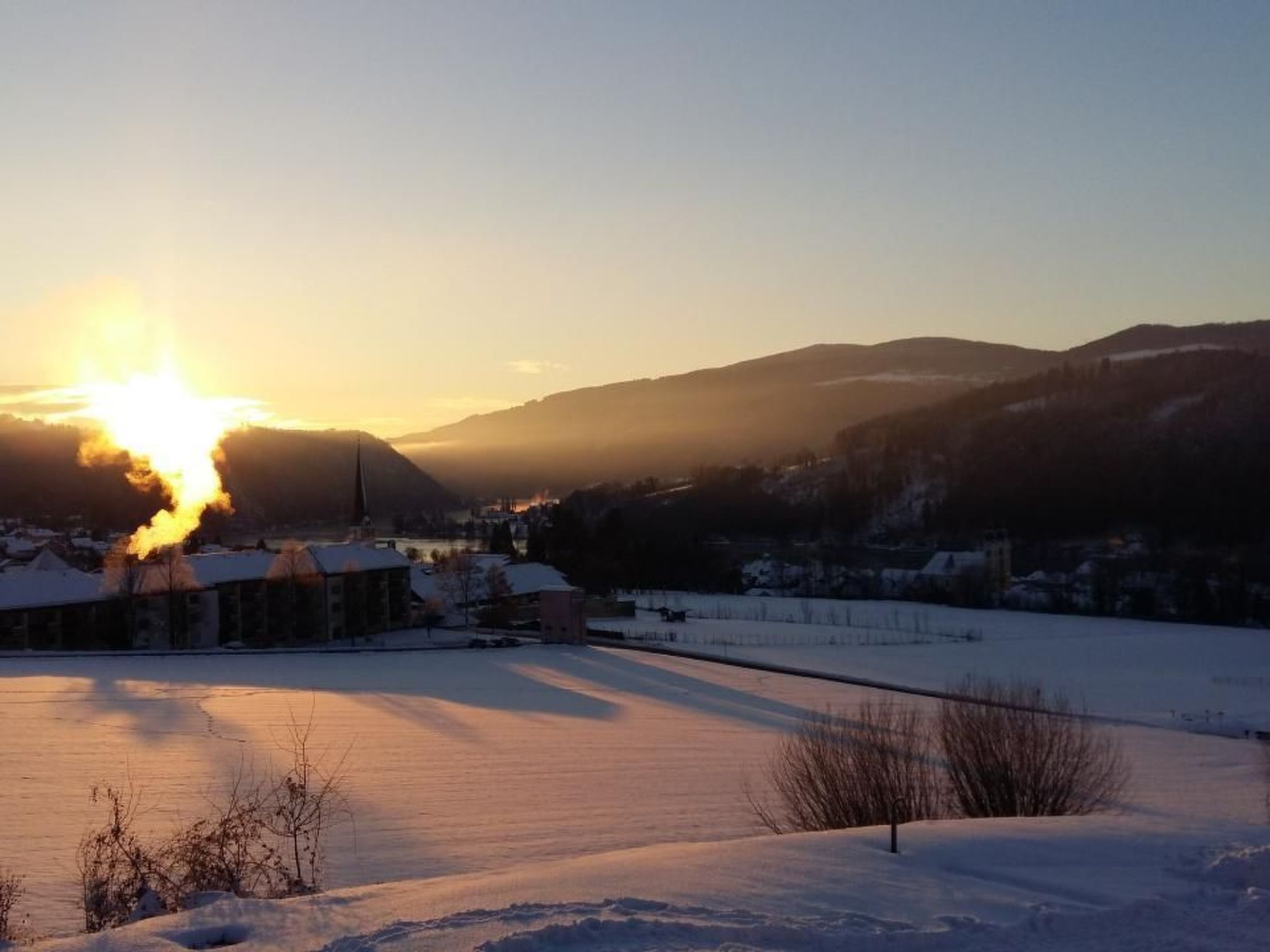 Idyllische Ferienwohnung mit Blick auf die Donau - Binnen