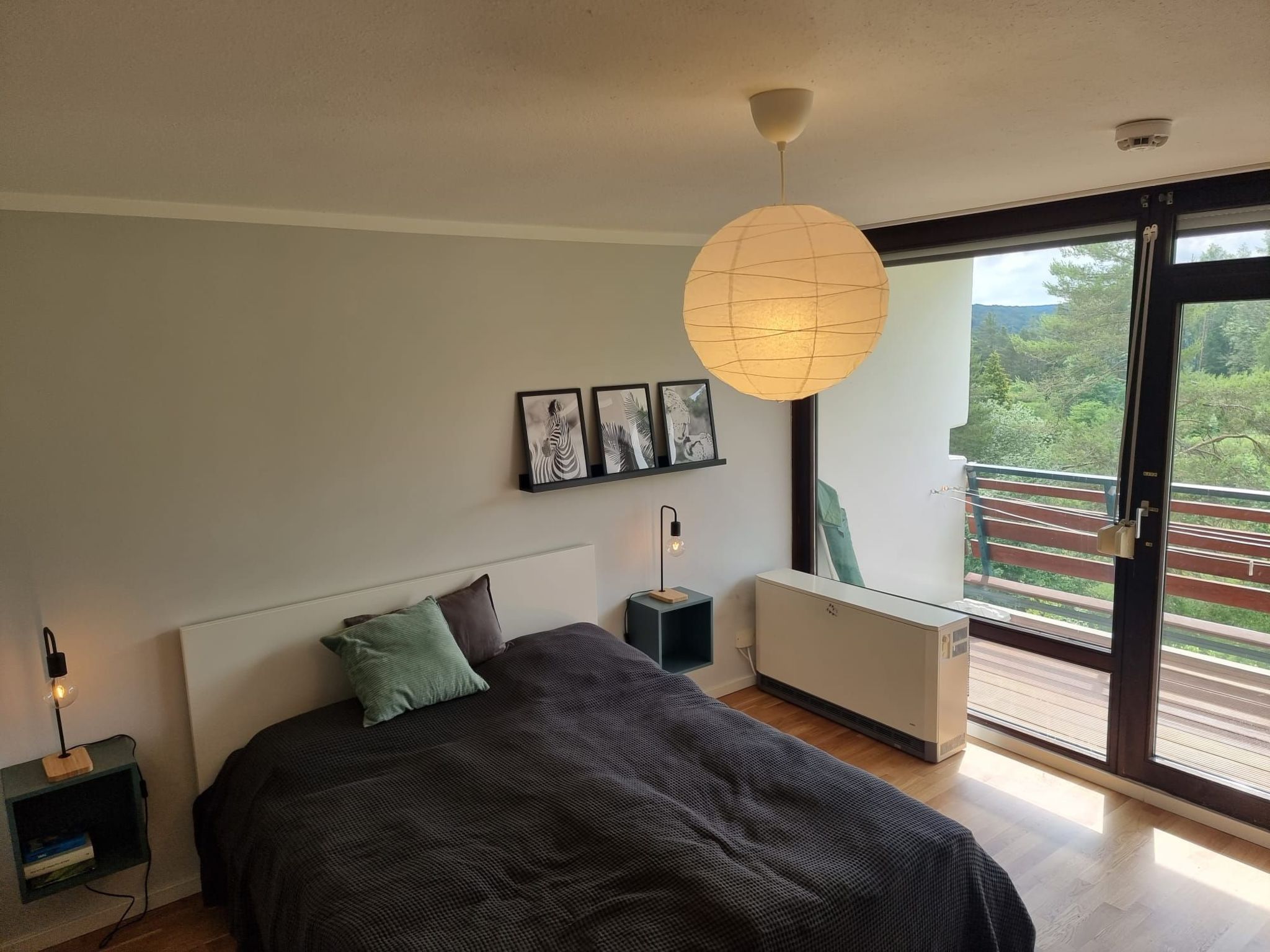 Große Wohnung in Gleislhof mit Möbliertem Balkon-Binnen