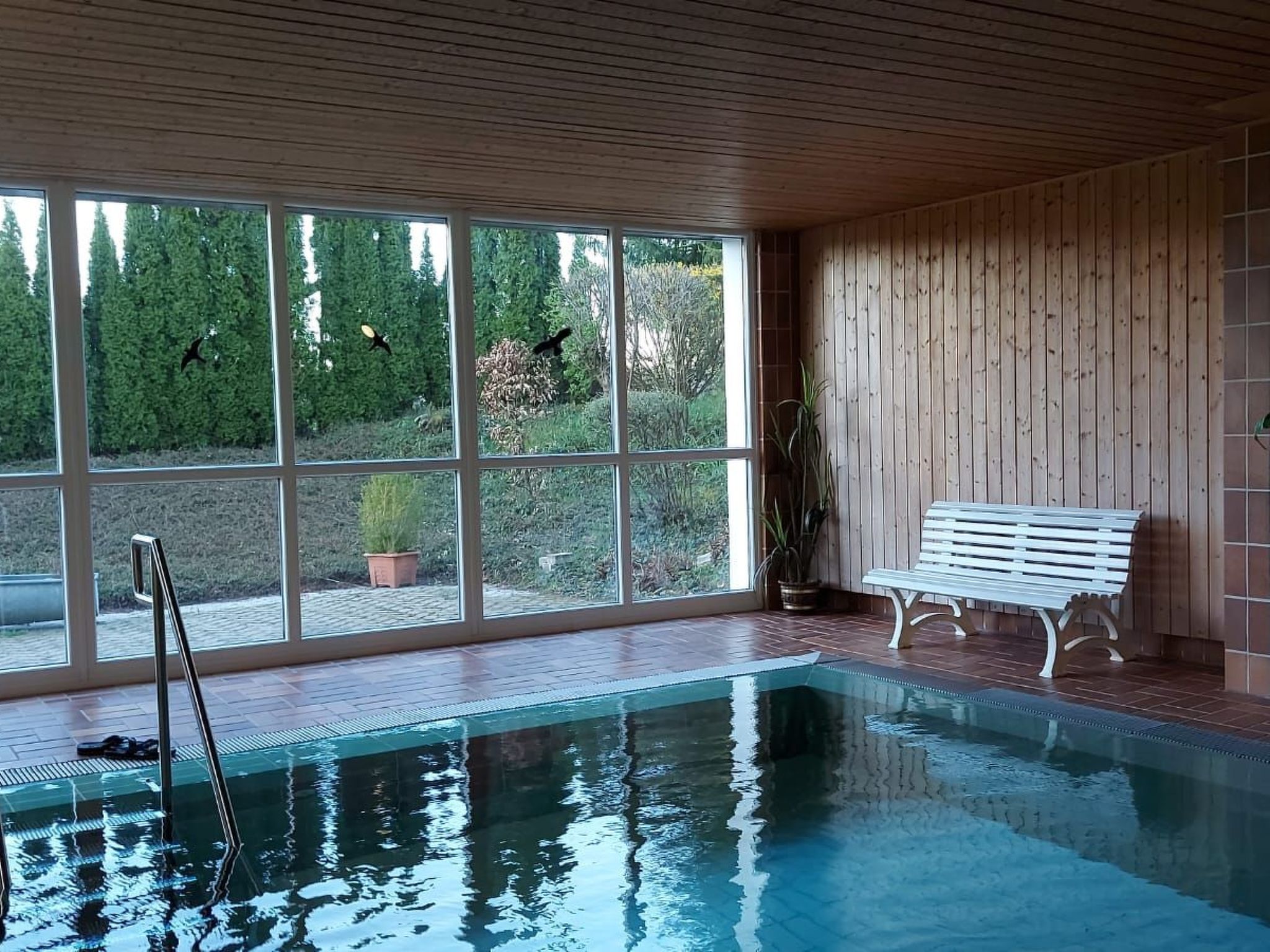 Große Wohnung in Gleislhof mit Möbliertem Balkon-Buiten