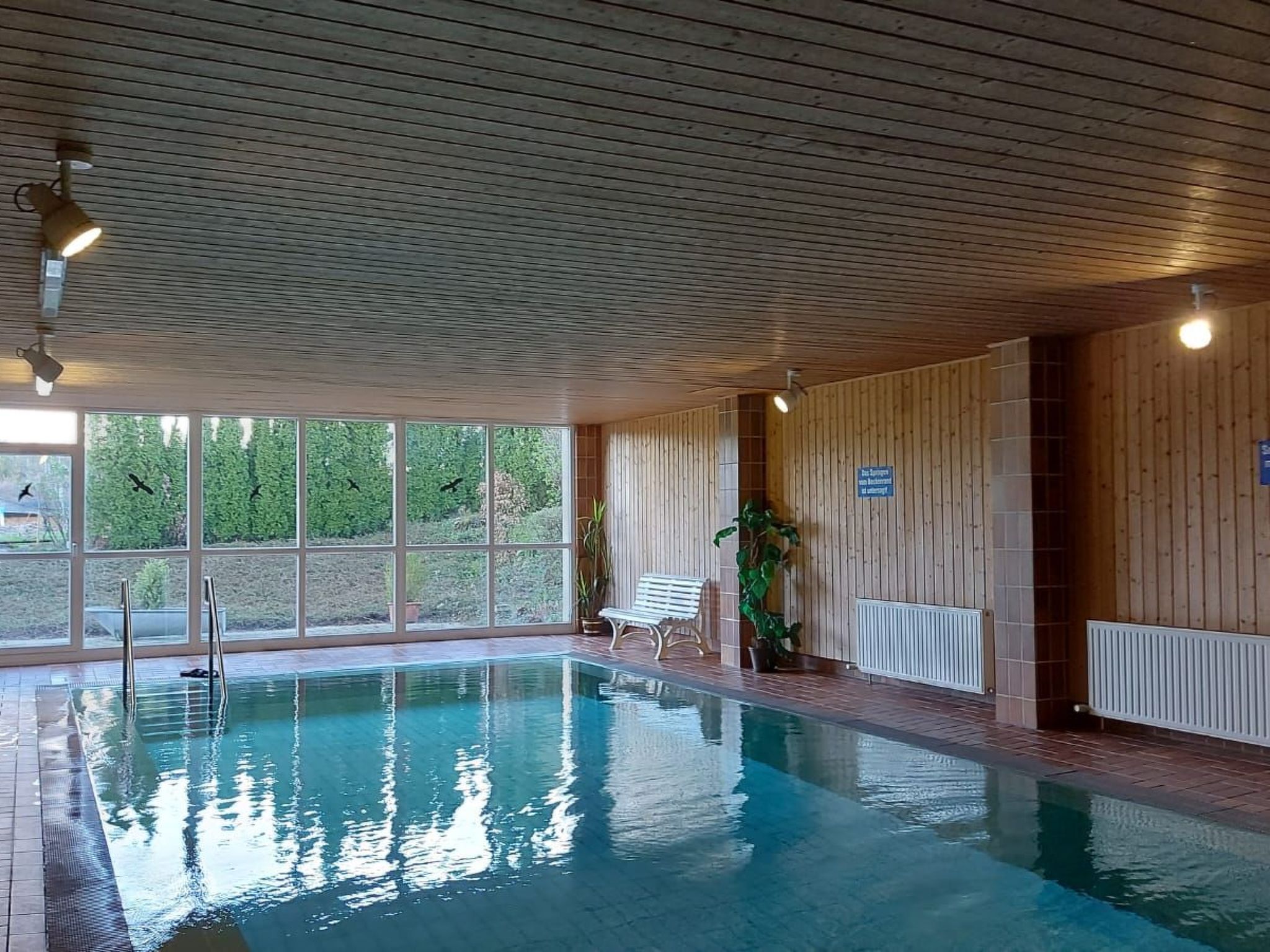 Große Wohnung in Gleislhof mit Möbliertem Balkon-Binnen