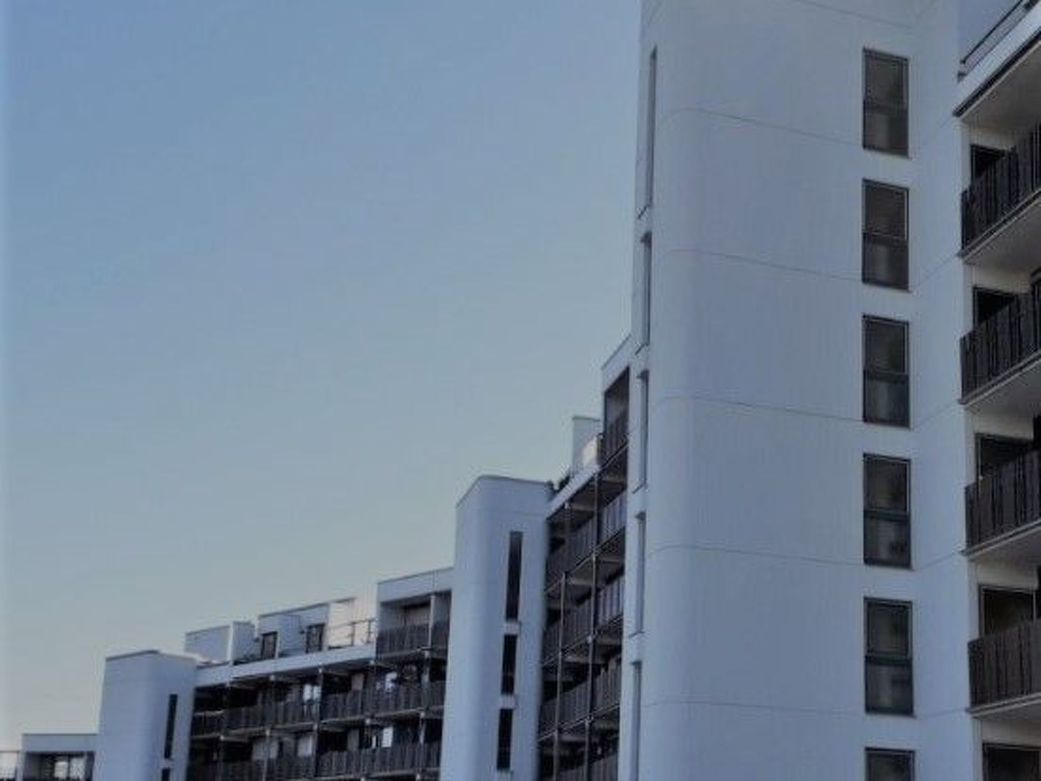 Große Wohnung in Gleislhof mit Möbliertem Balkon-Buiten