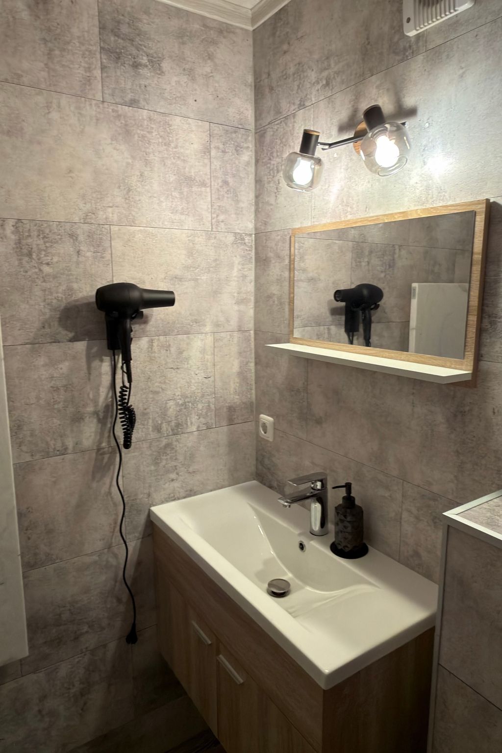 Apartment Luna-Image-tags.info