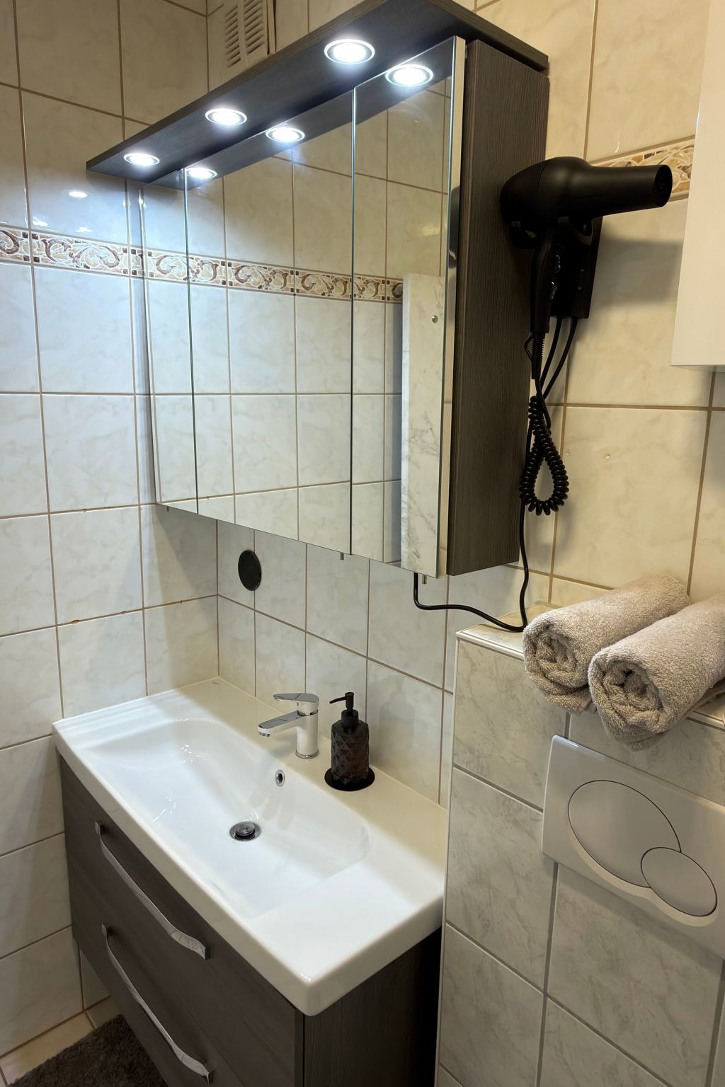 Apartment Stella-Image-tags.info