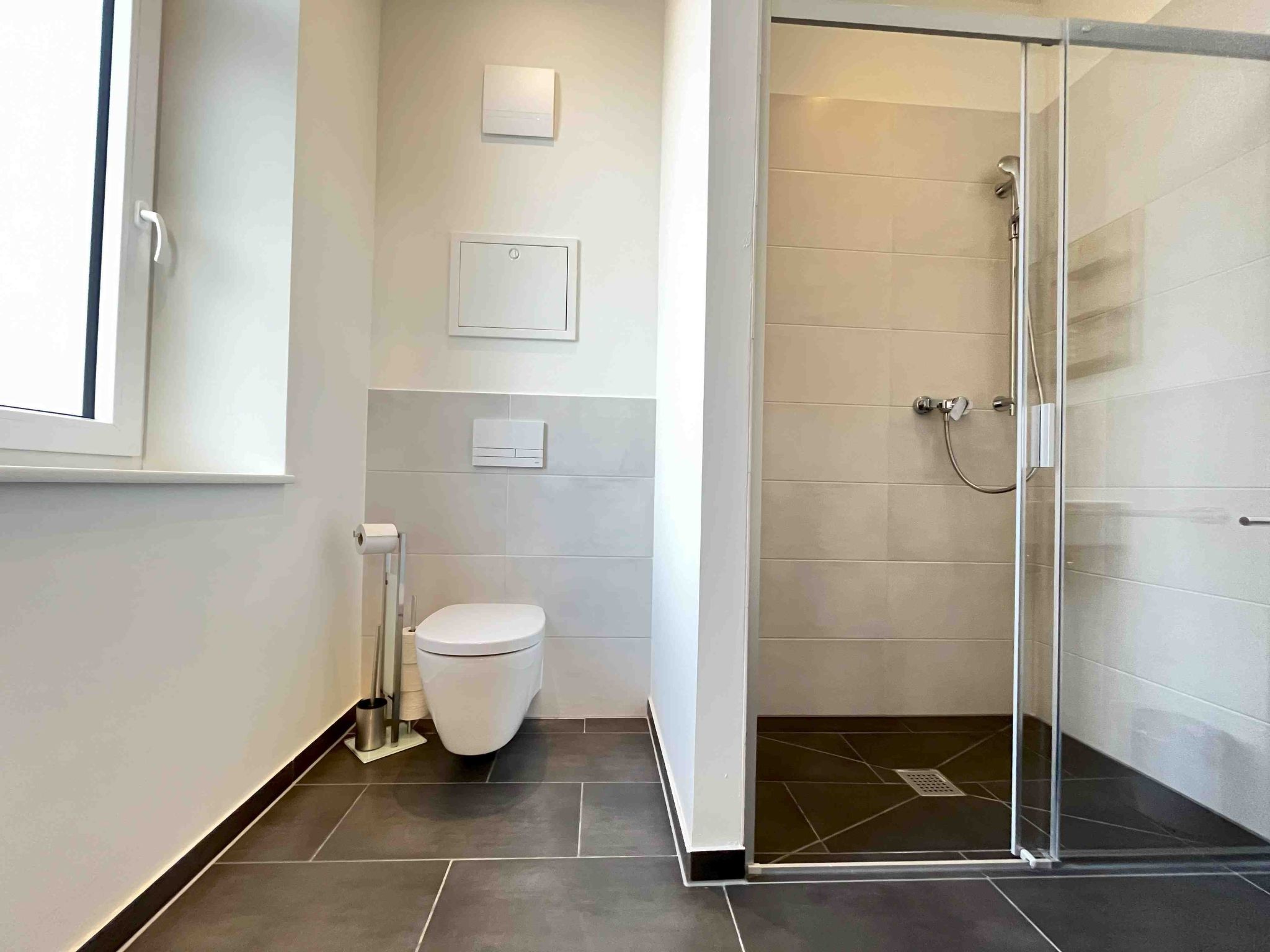 AM1O40-Image-tags.info