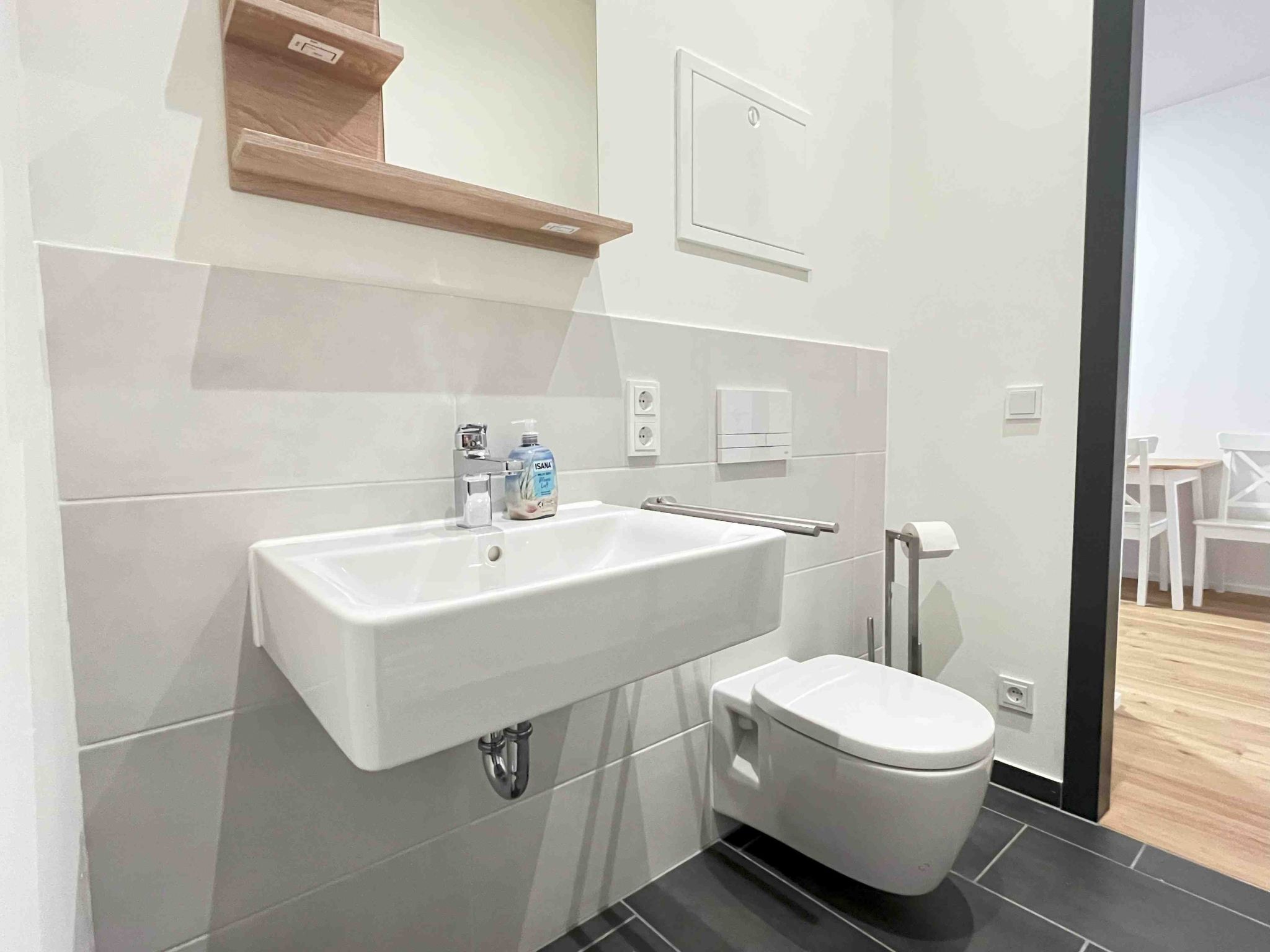 AM1013-Image-tags.info