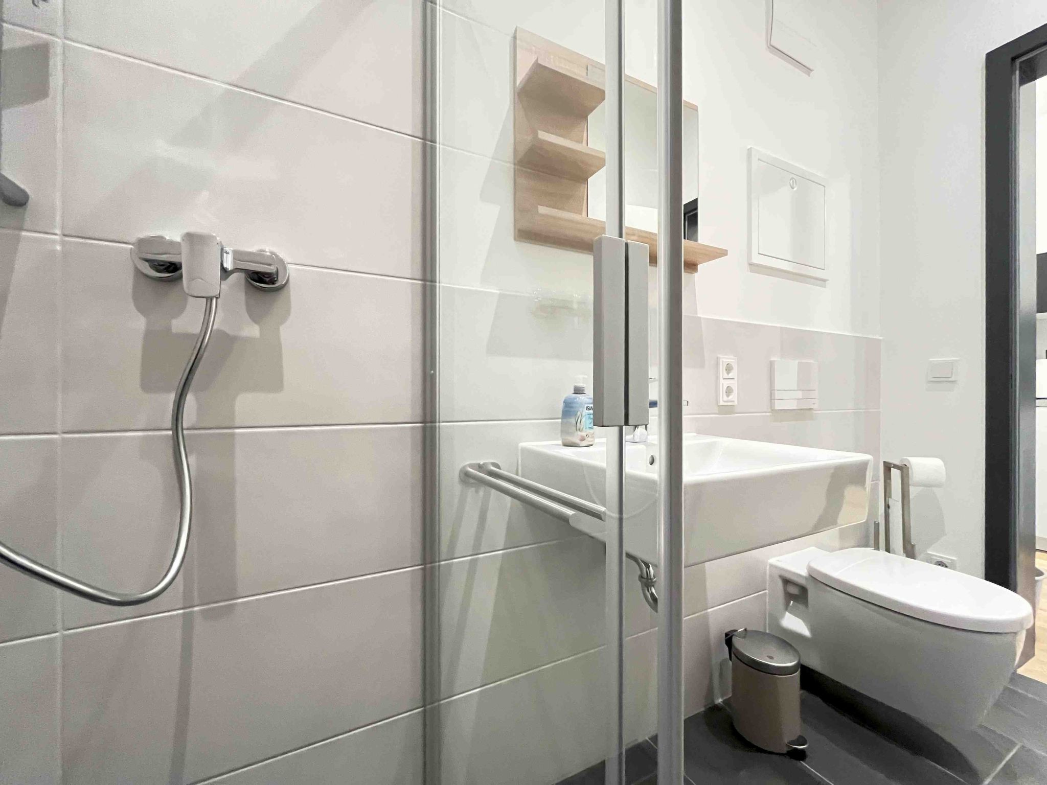 AM1026-Image-tags.info