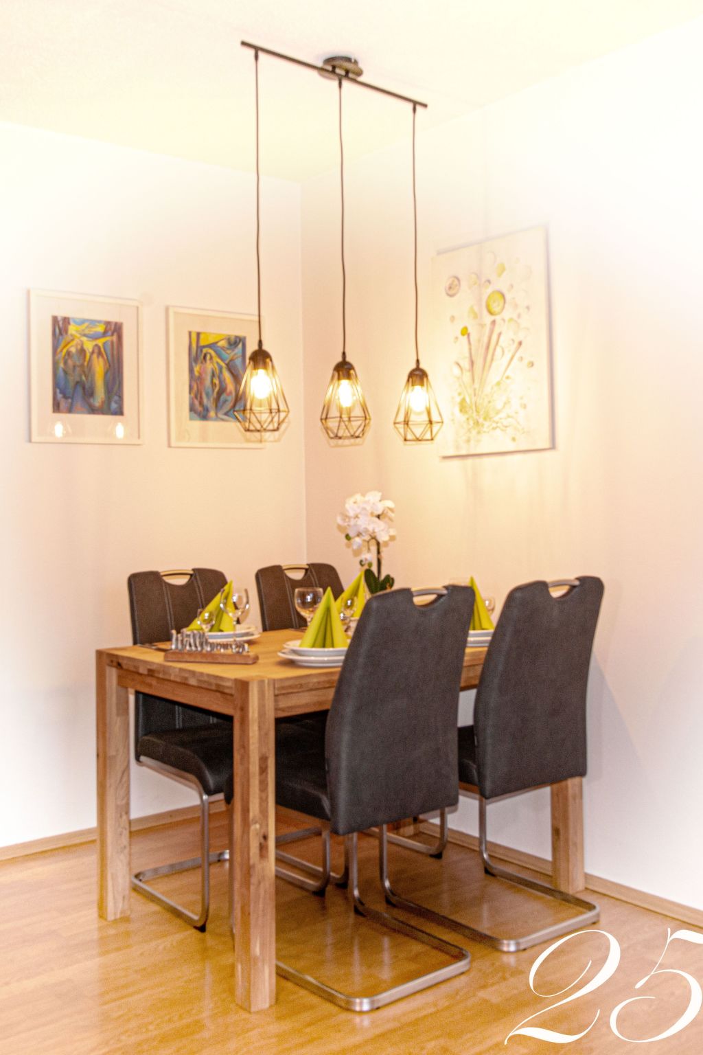 Appartement mit Balkon-Image-tags.info