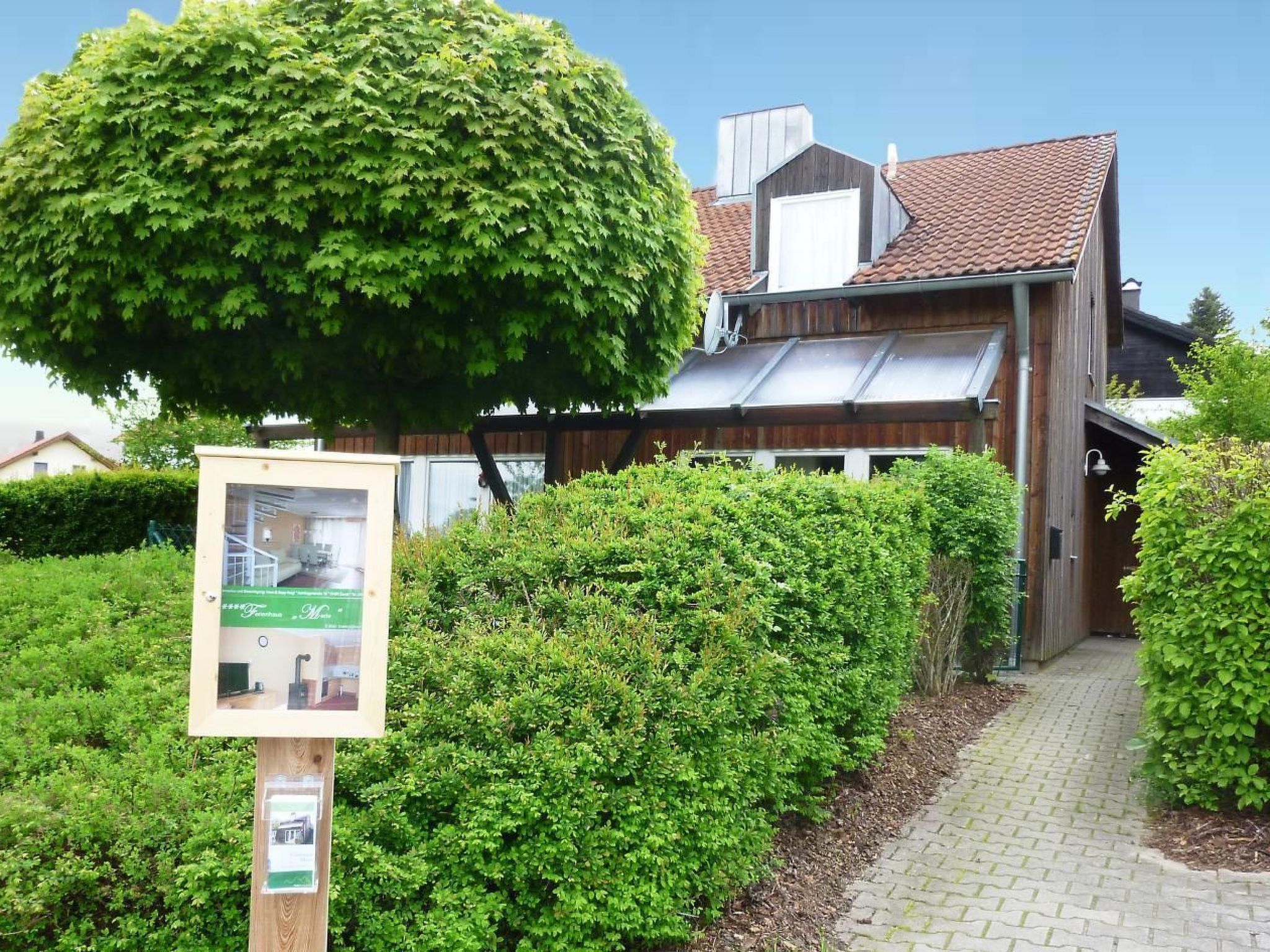 Livi-Image-tags.info