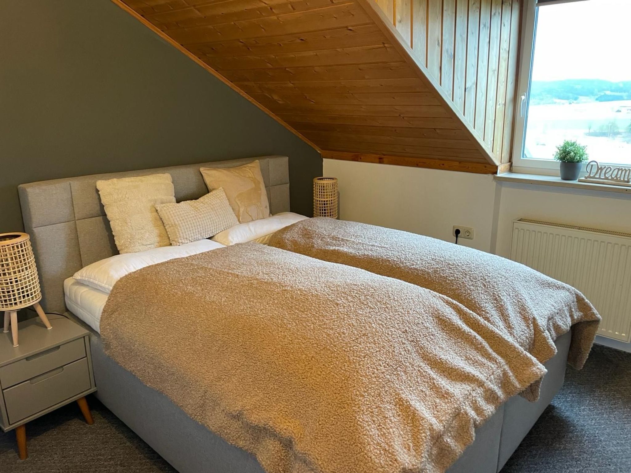 Ferienbungalow mit Blick auf das Wasser-Image-tags.info