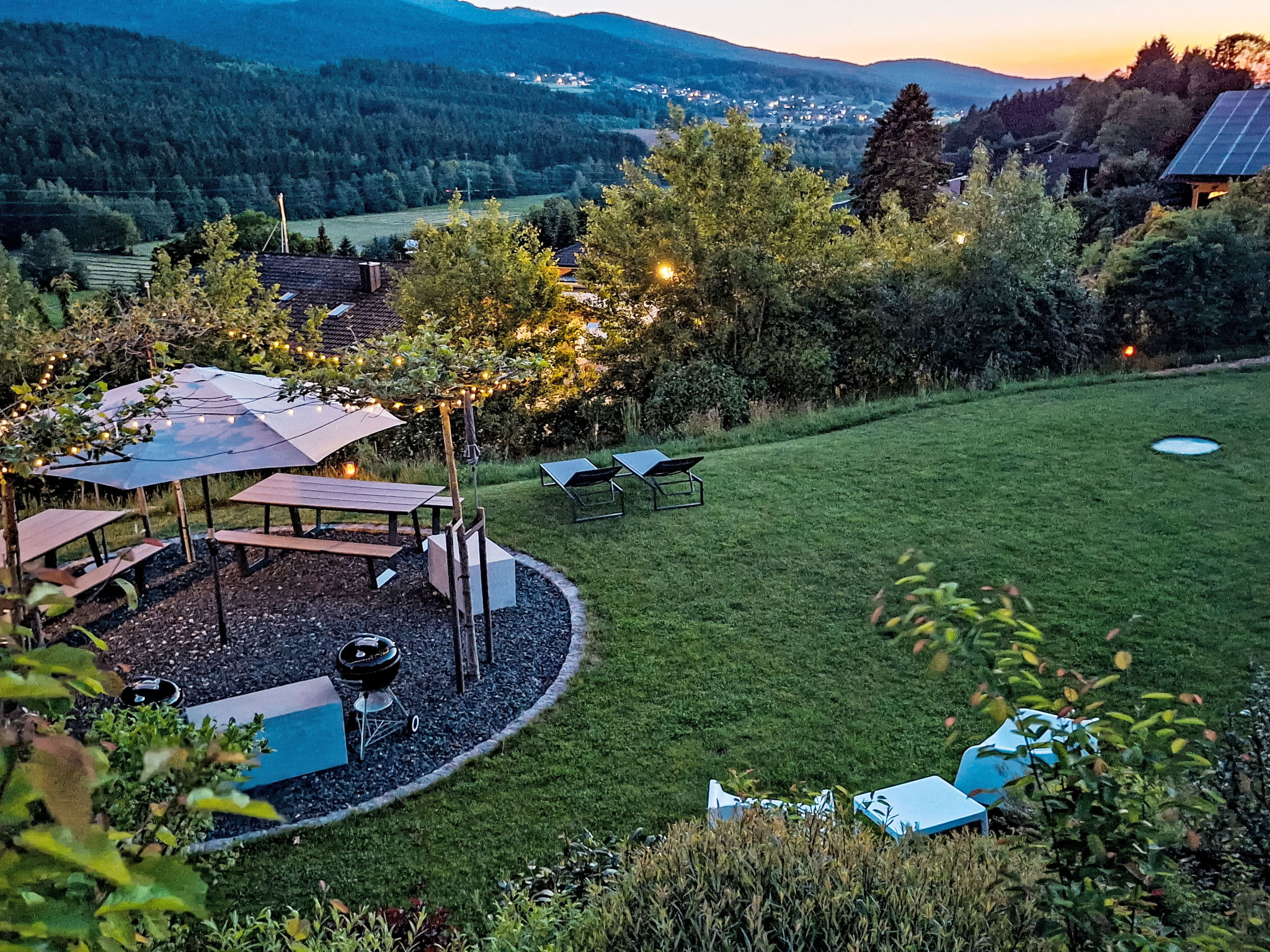 BayVista, die Bayerwald Lodge mit Bergblick - Buiten