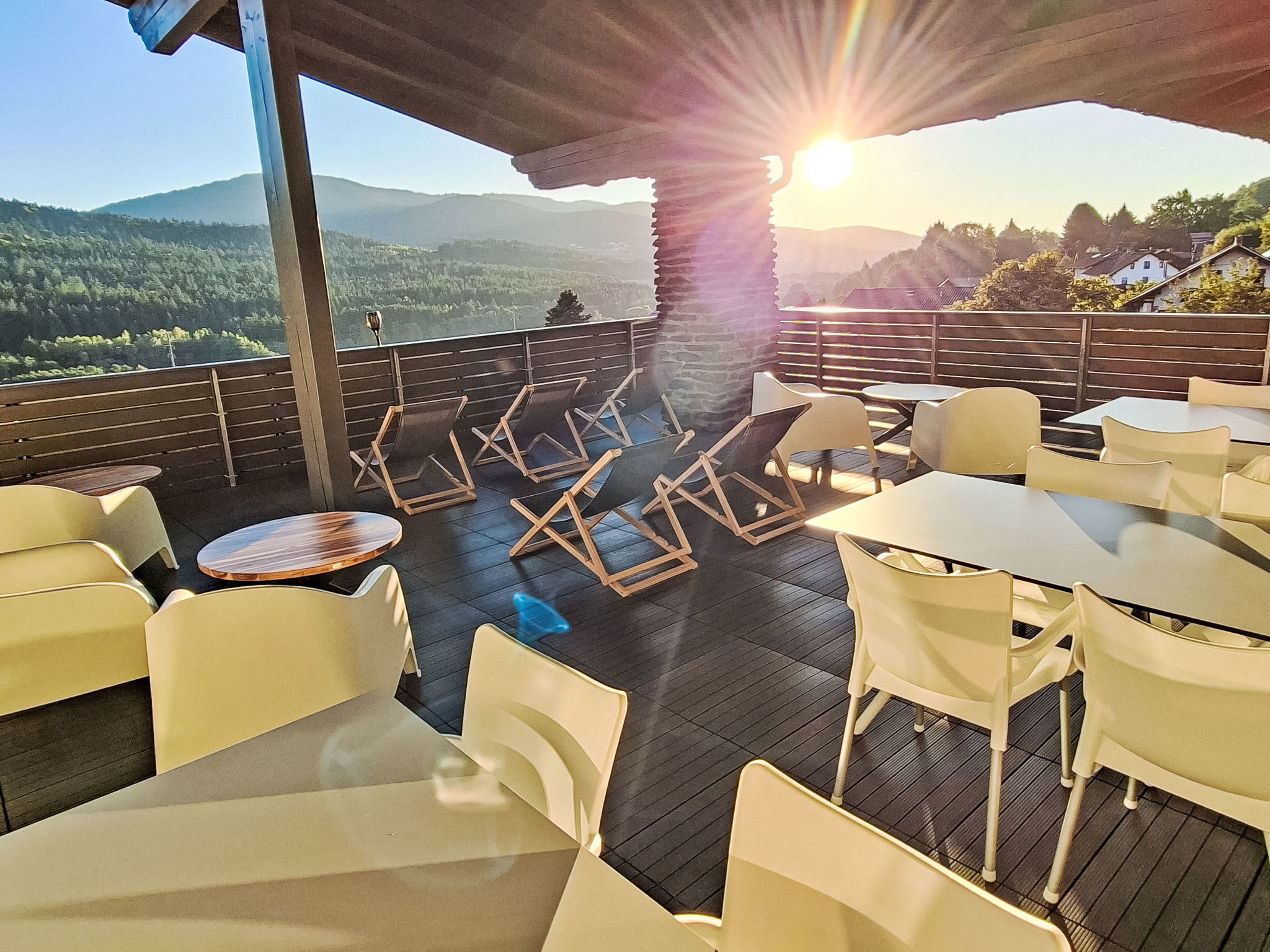 BayVista, die Bayerwald Lodge mit Bergblick - Buiten