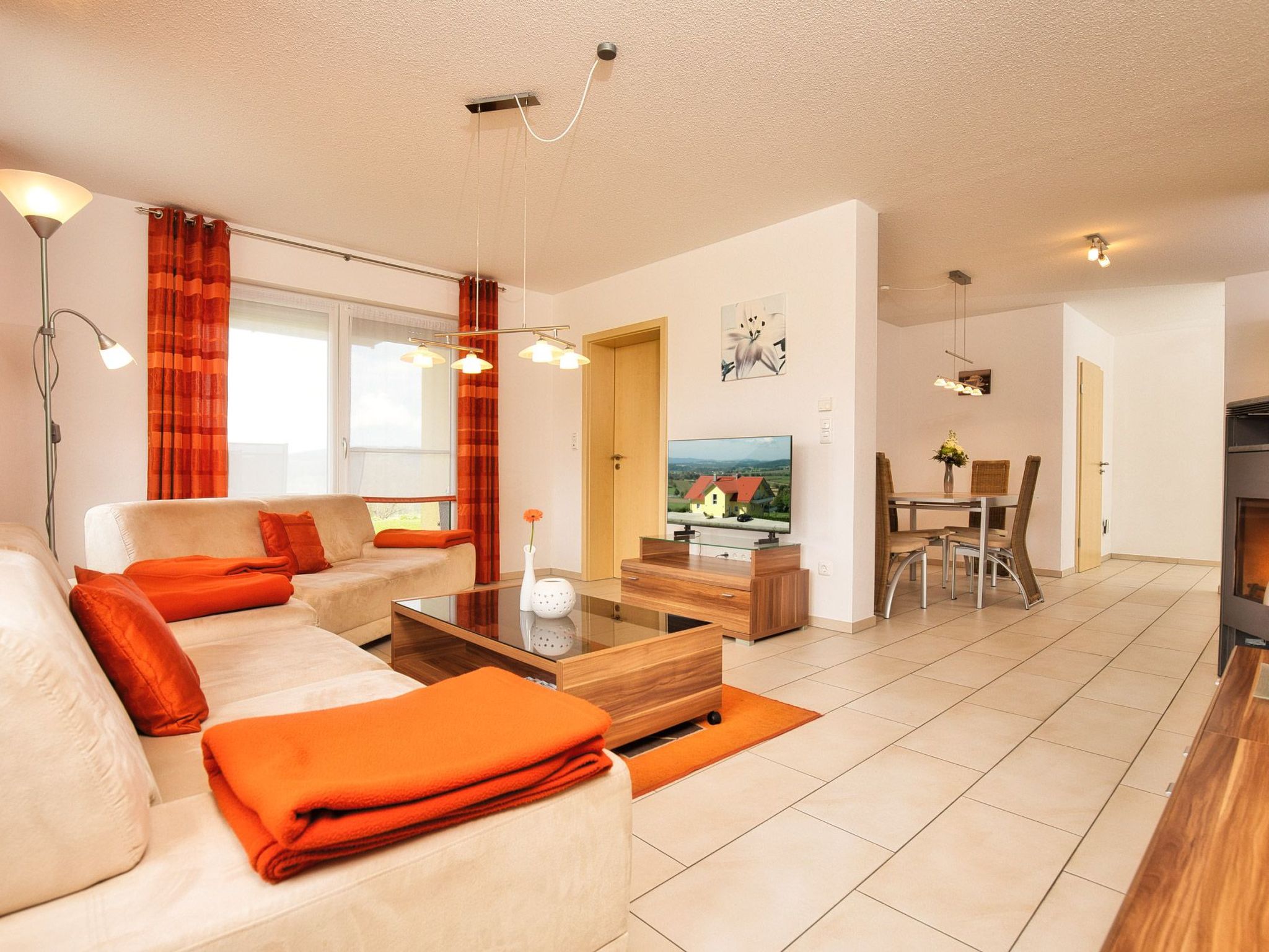 Am Johannesbühl-Inside