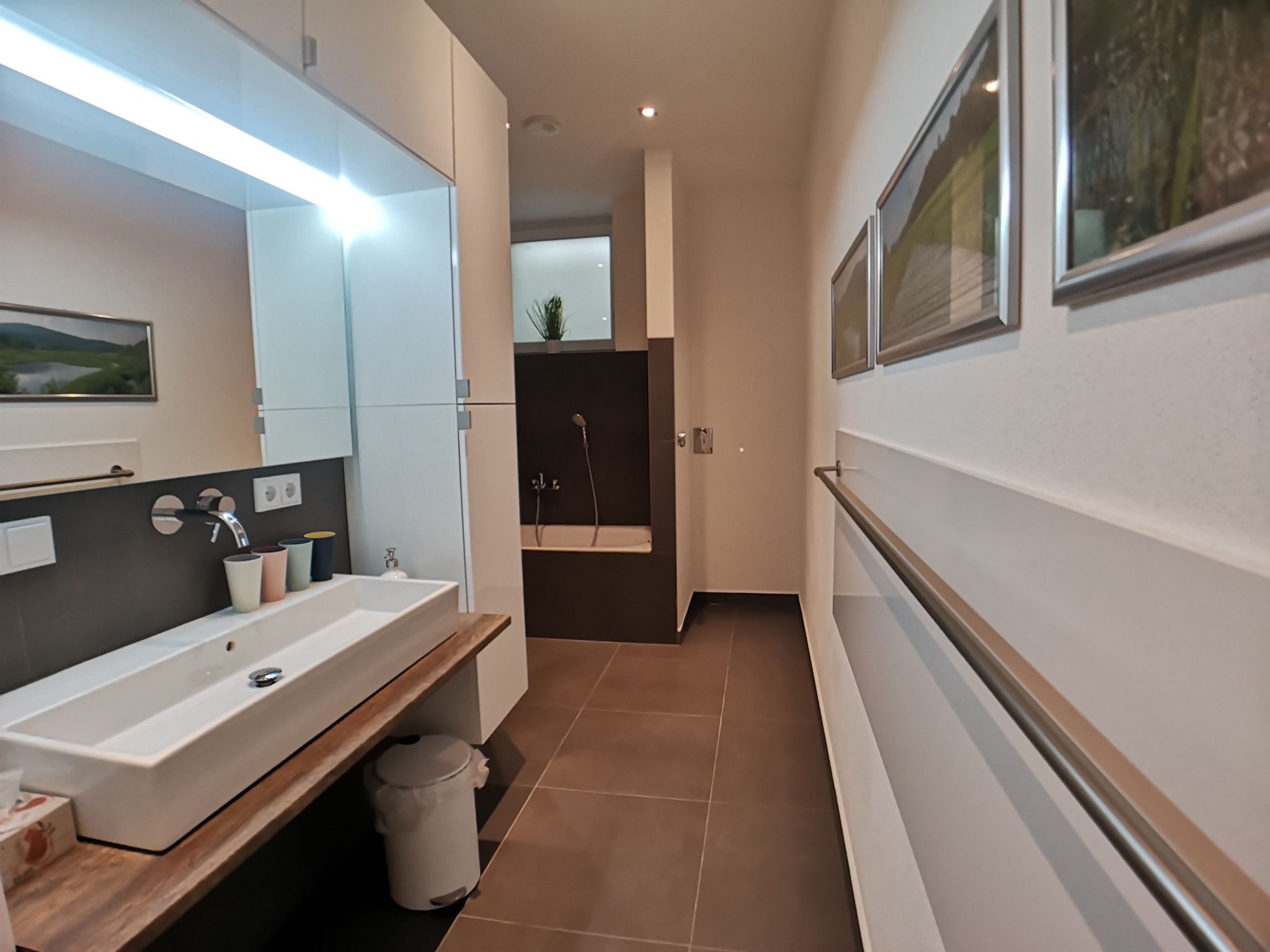 Am Schlosshang-Inside