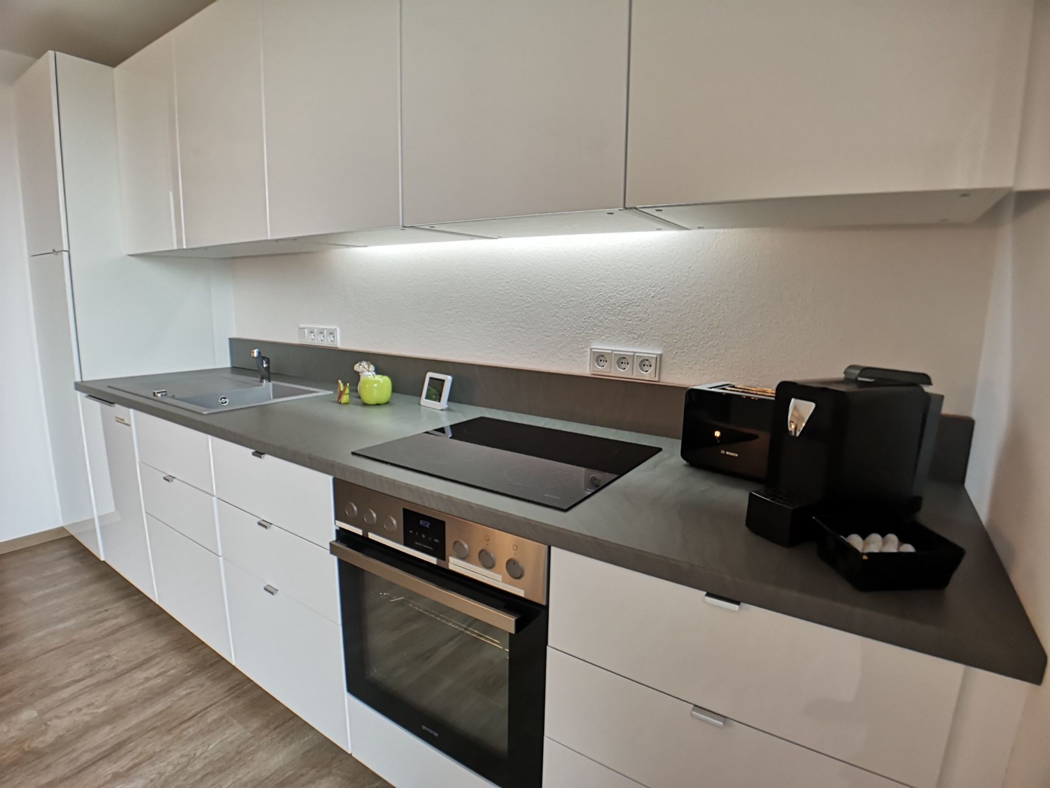 Am Schlosshang-Inside