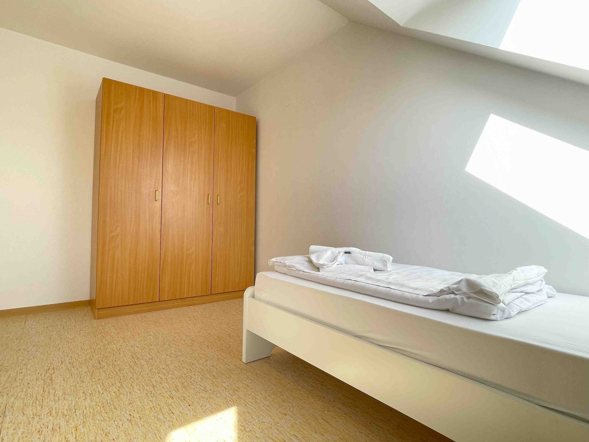 STA1067-Image-tags.info