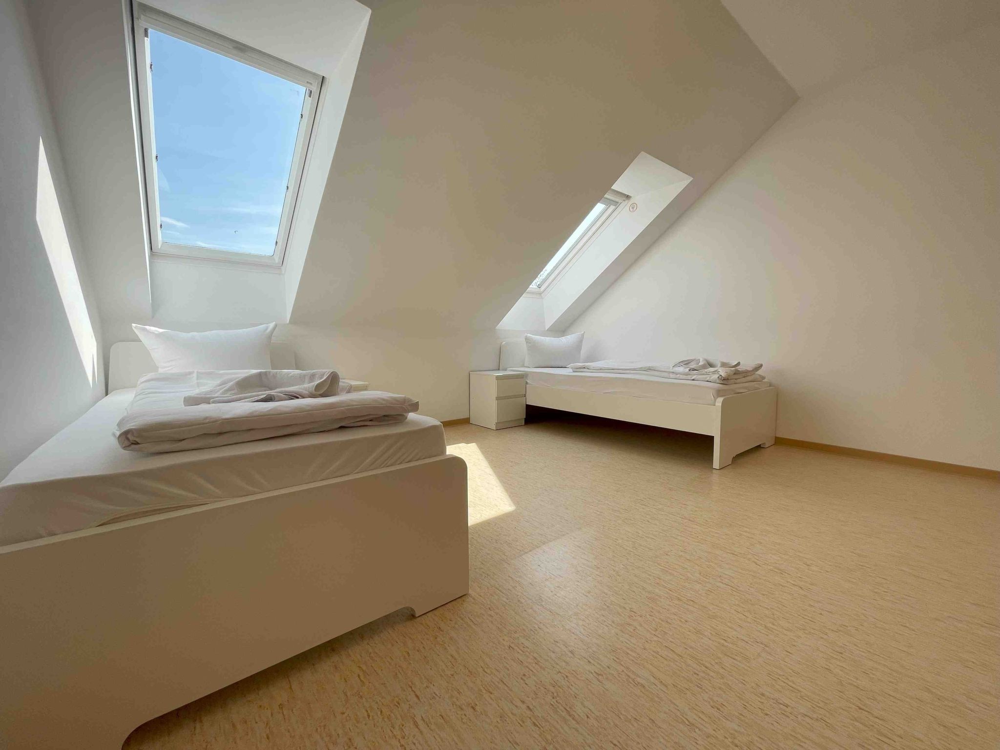 STA1067-Image-tags.info