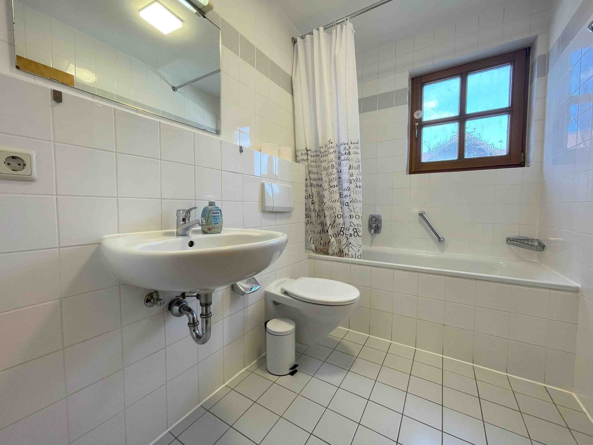 STA1067-Image-tags.info