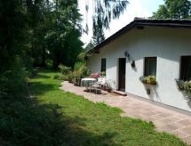 Vrijstaand vakantiehuis in Weidenberg met haard, tuin en carport - thumbnail 3