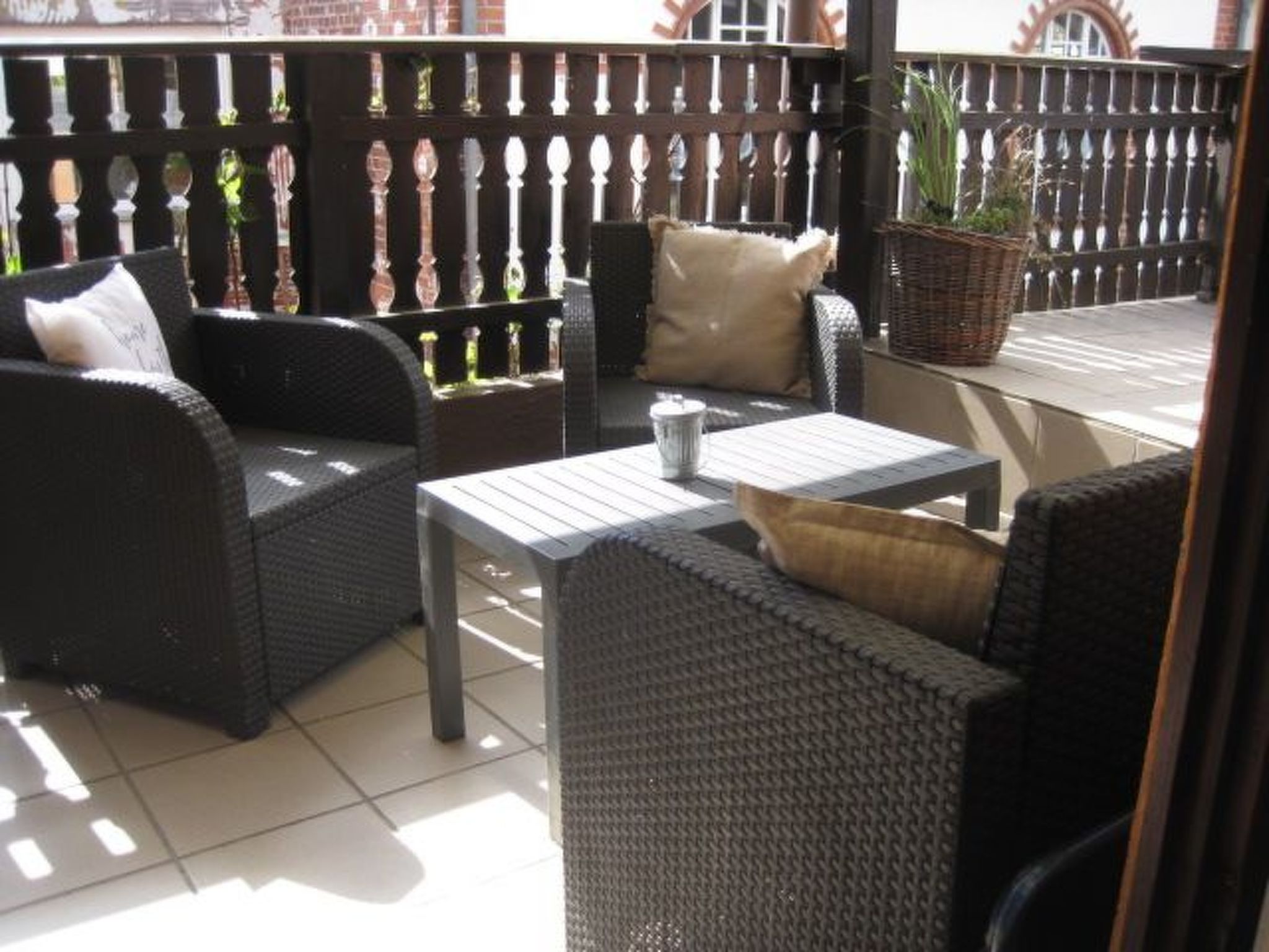 Becker-Image-tags.info