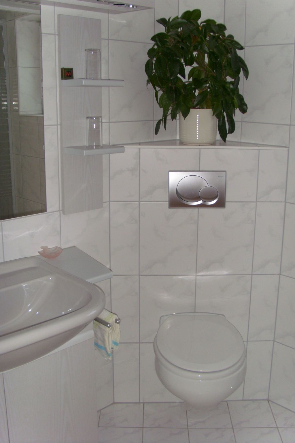 Mit Blick zur Wallfahrtskirche-Binnen