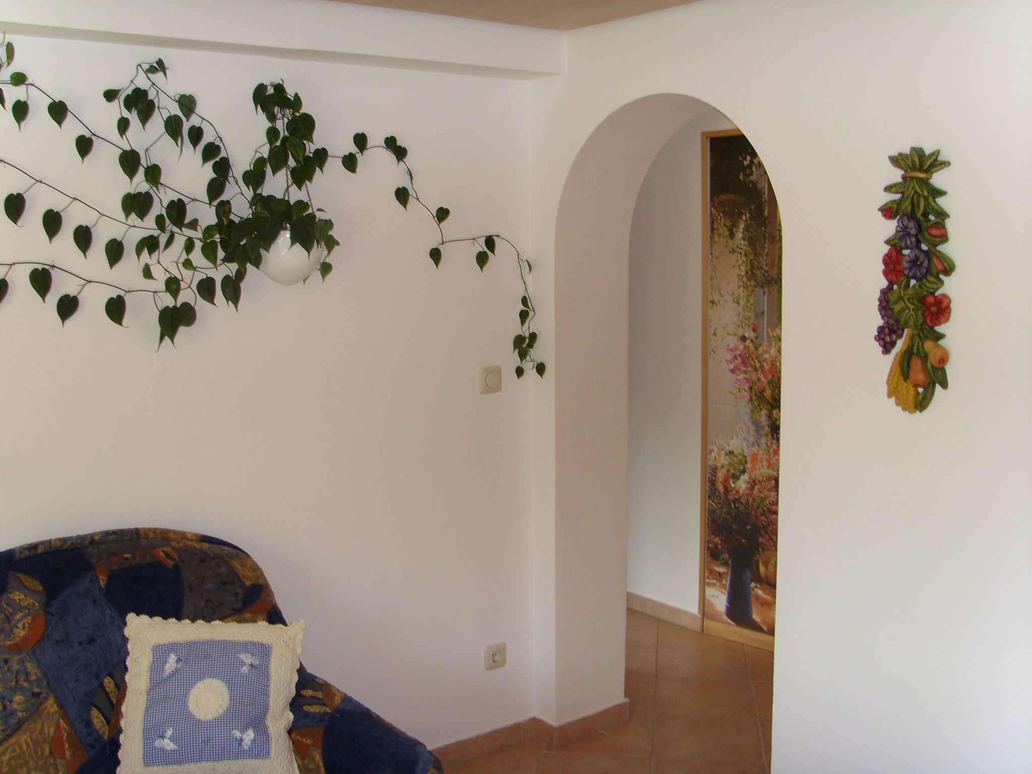 Mit Blick zur Wallfahrtskirche-Binnen