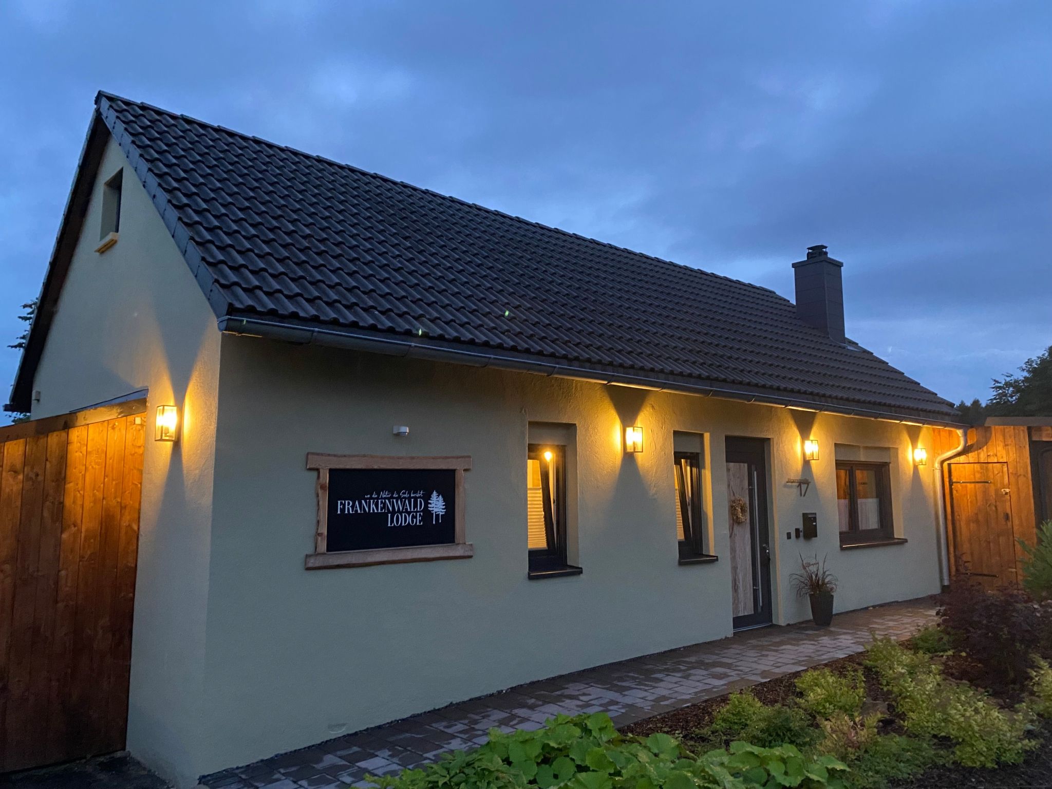 Frankenwald Lodge-Outside