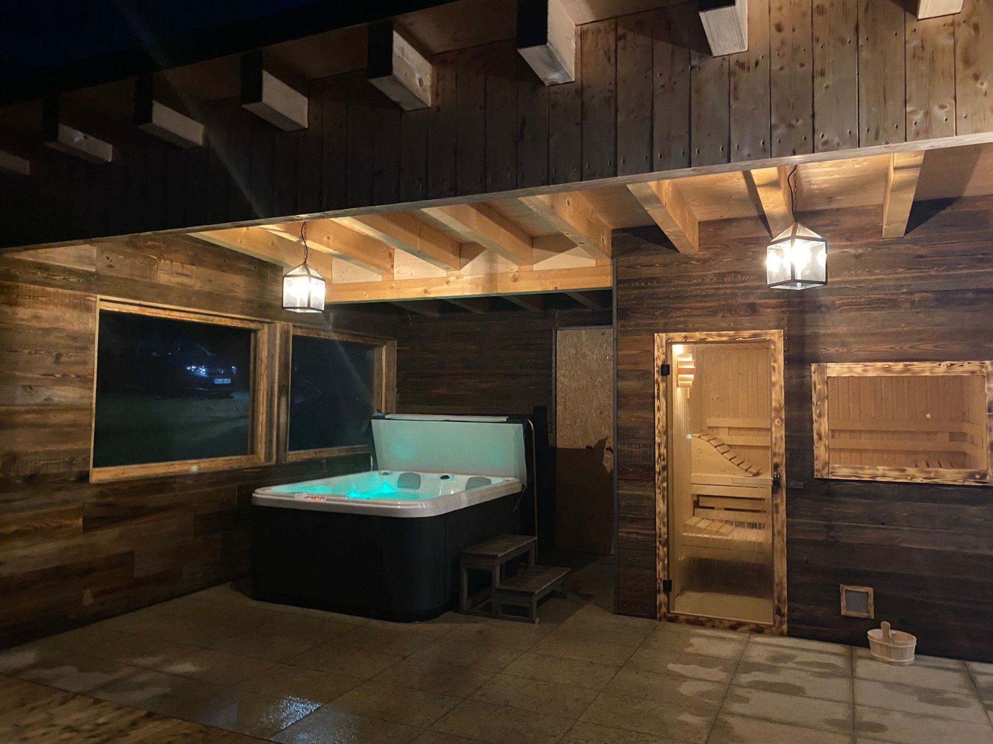 Frankenwald Lodge-Outside