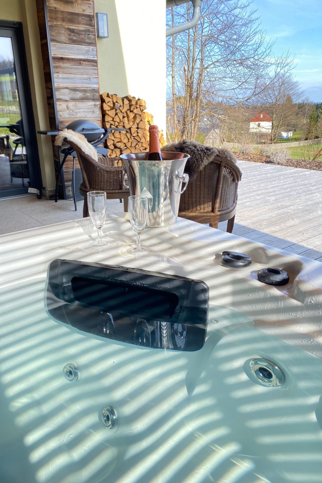 Frankenwald Lodge-Outside