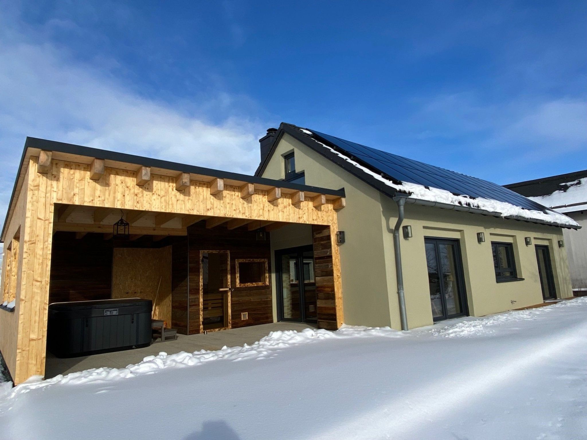 Frankenwald Lodge-Outside