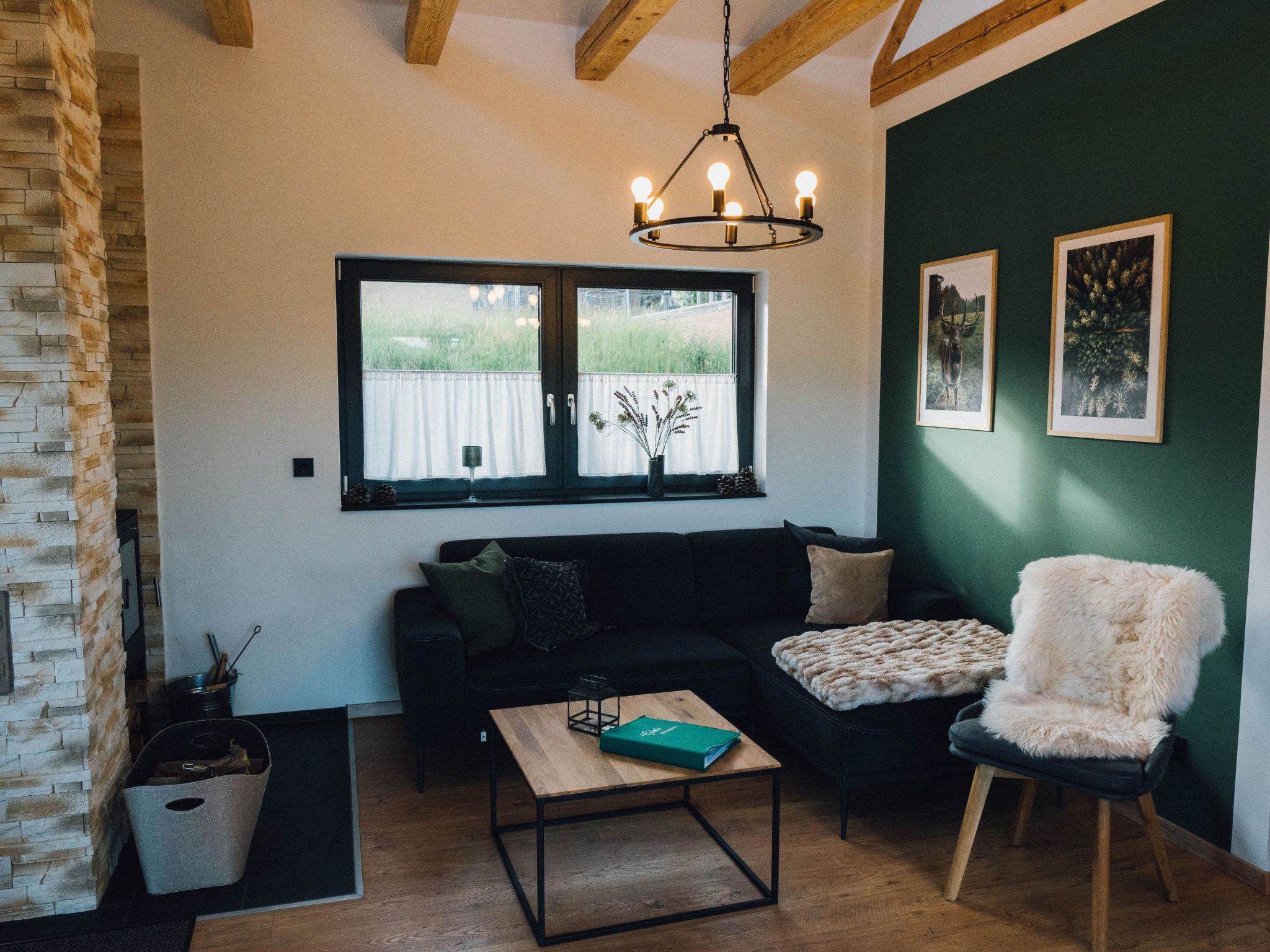 Frankenwald Lodge-Inside