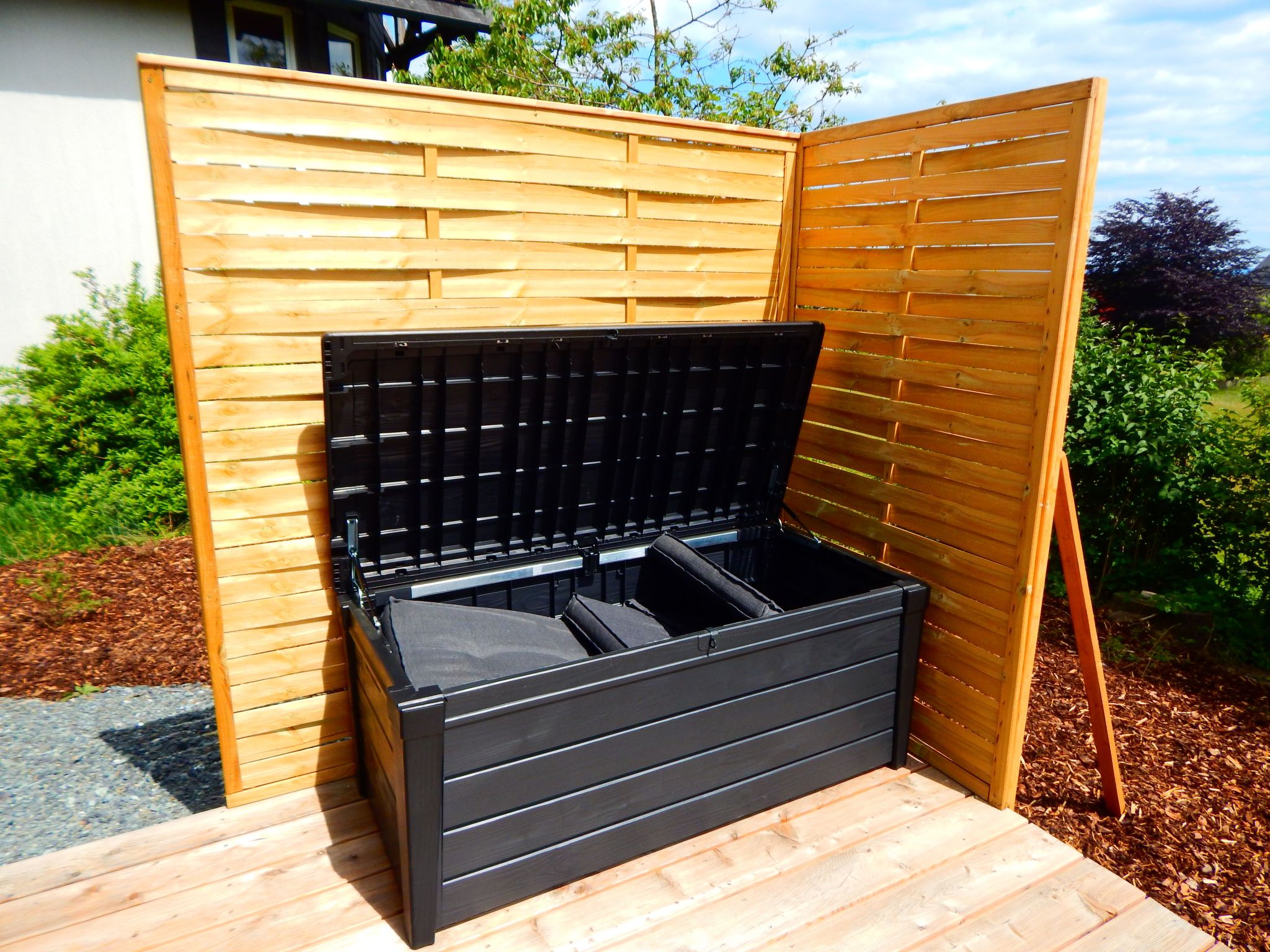 Frankenwald Lodge-Outside